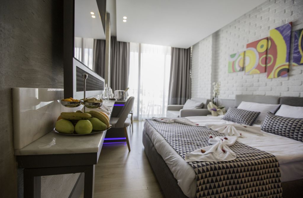 DELUXE COMFORT ROOM BALCONY