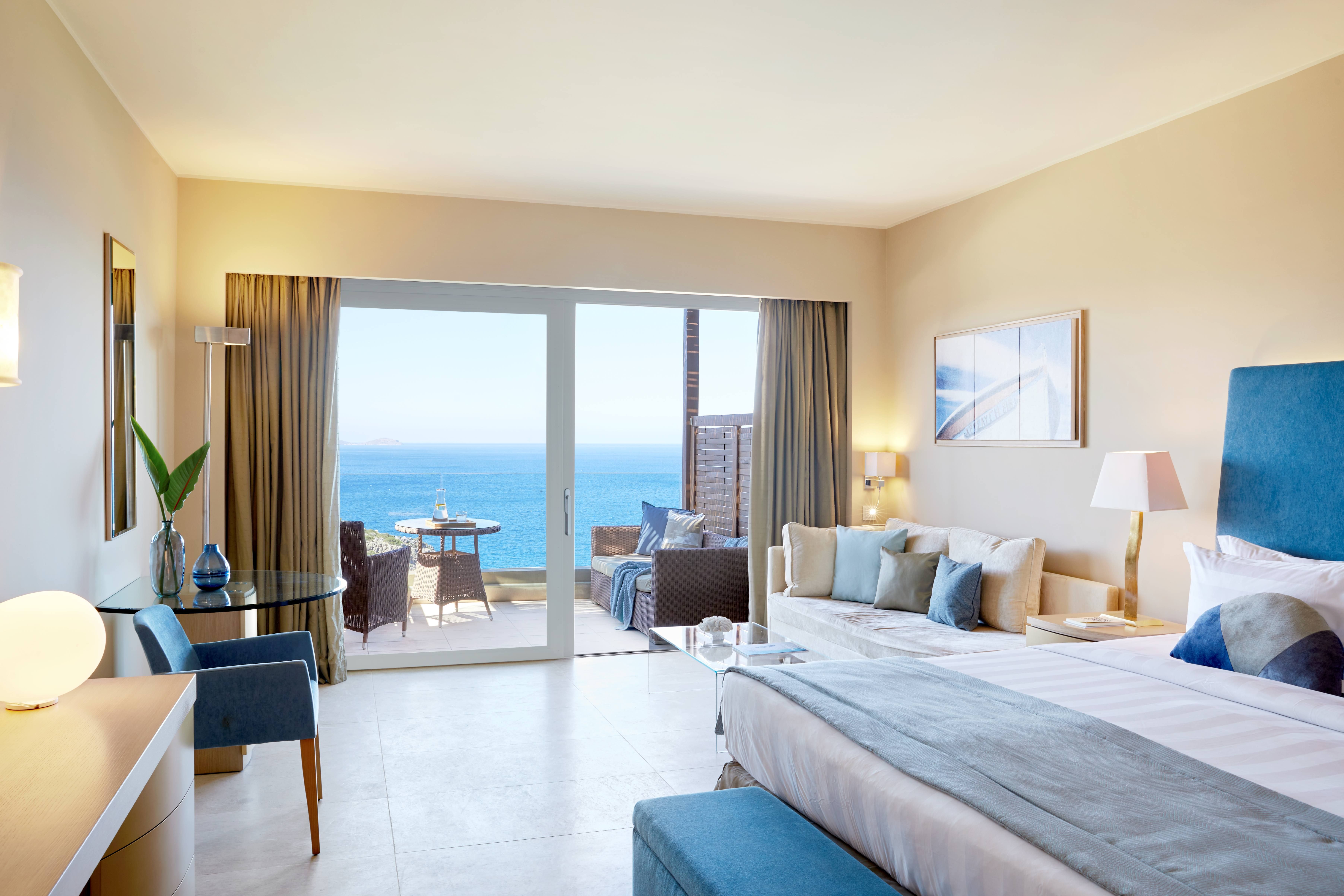 DELUXE ROOM SEA VIEW
