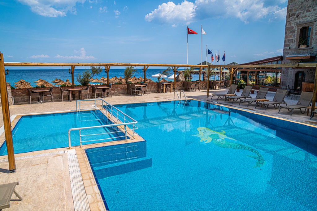 Piscina deschisă