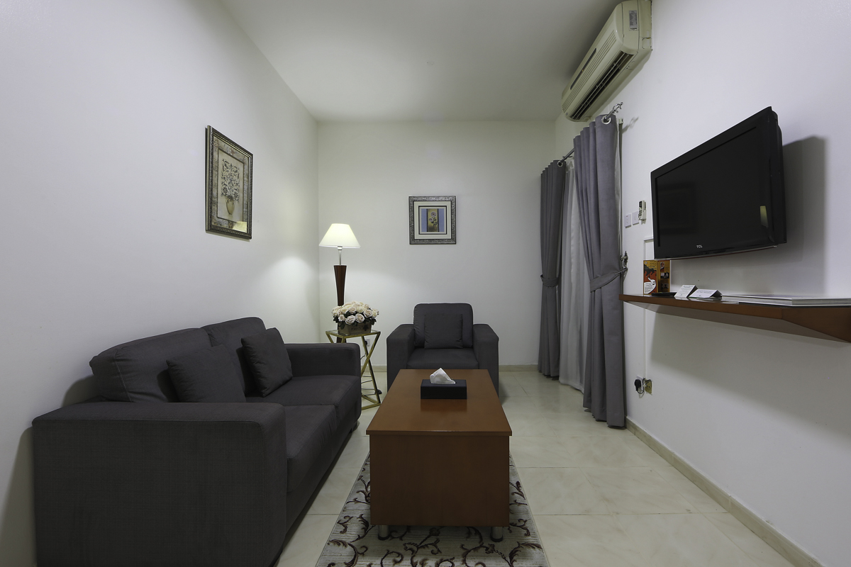 STANDARD SUITE