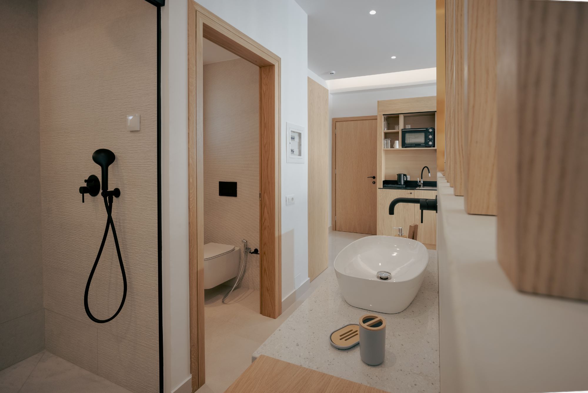 DELUXE SEA VIEW SUITE BALCONY