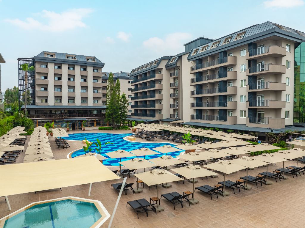 Piscina deschisă