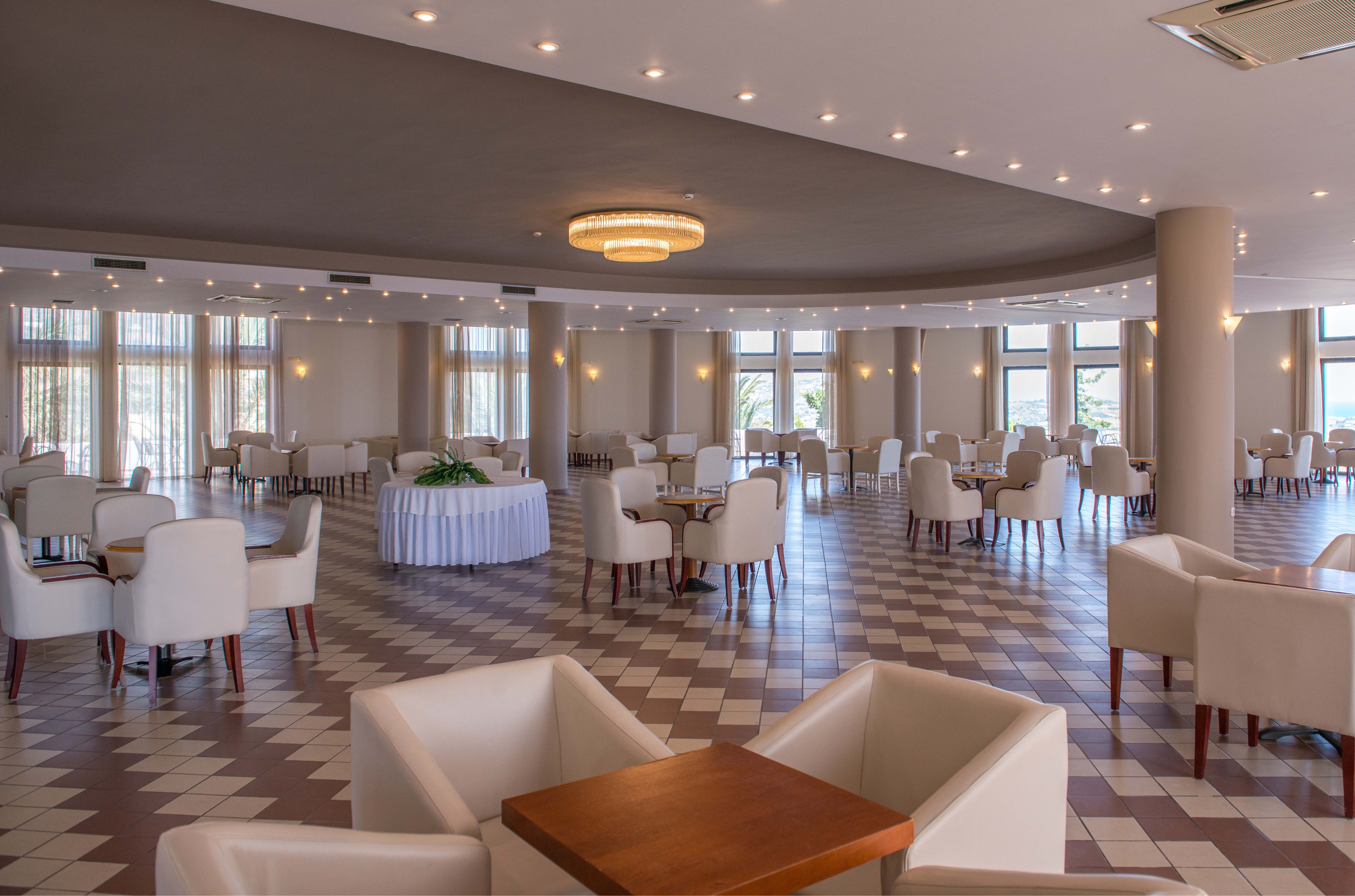 Lobby Bar 