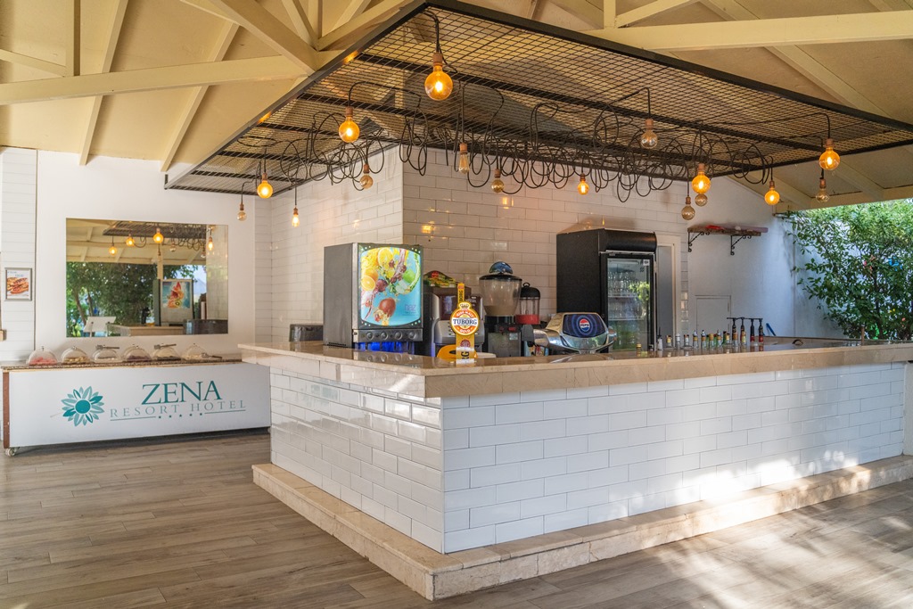 SNACK BAR