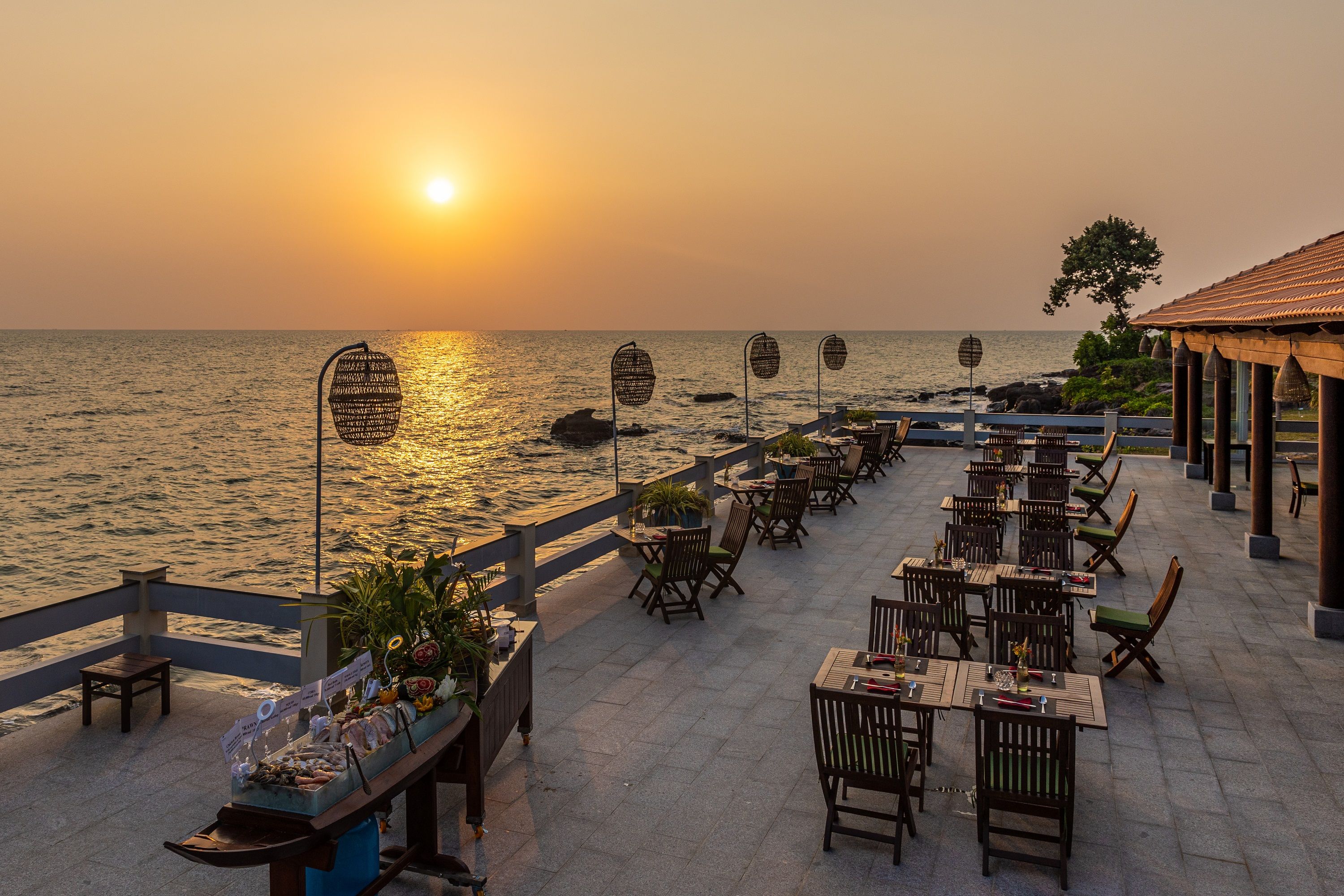 Sunset Restaurant 