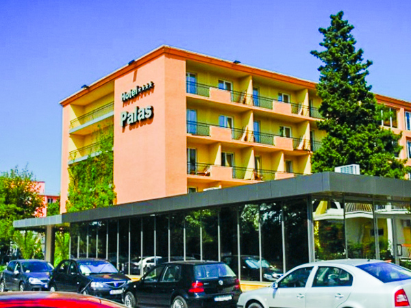 Hotel-Palas-1.jpg