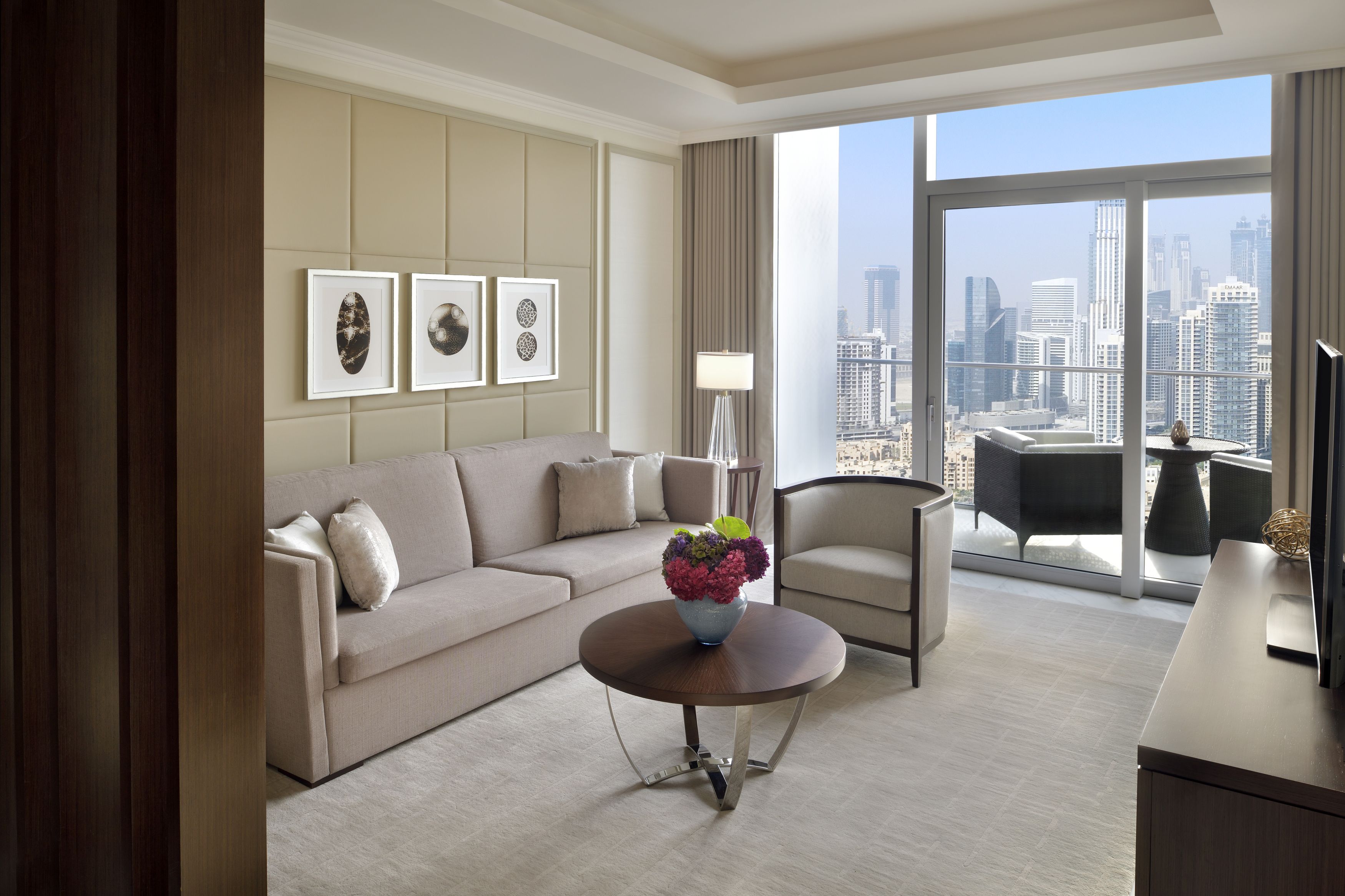 PREMIER SUITE BURJ KHALIFA AND FOUNTAIN VIEW