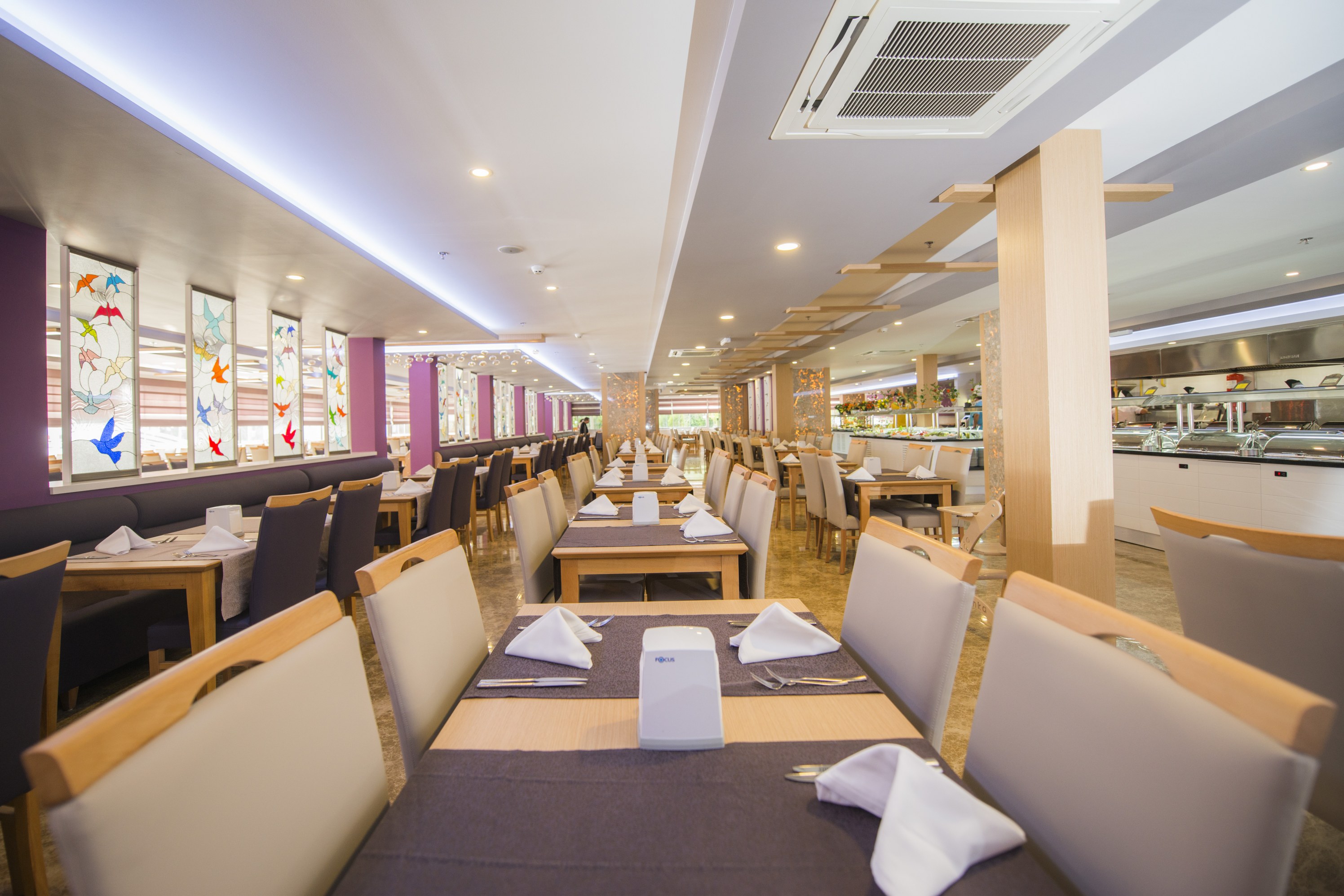 MAIN RESTAURANT