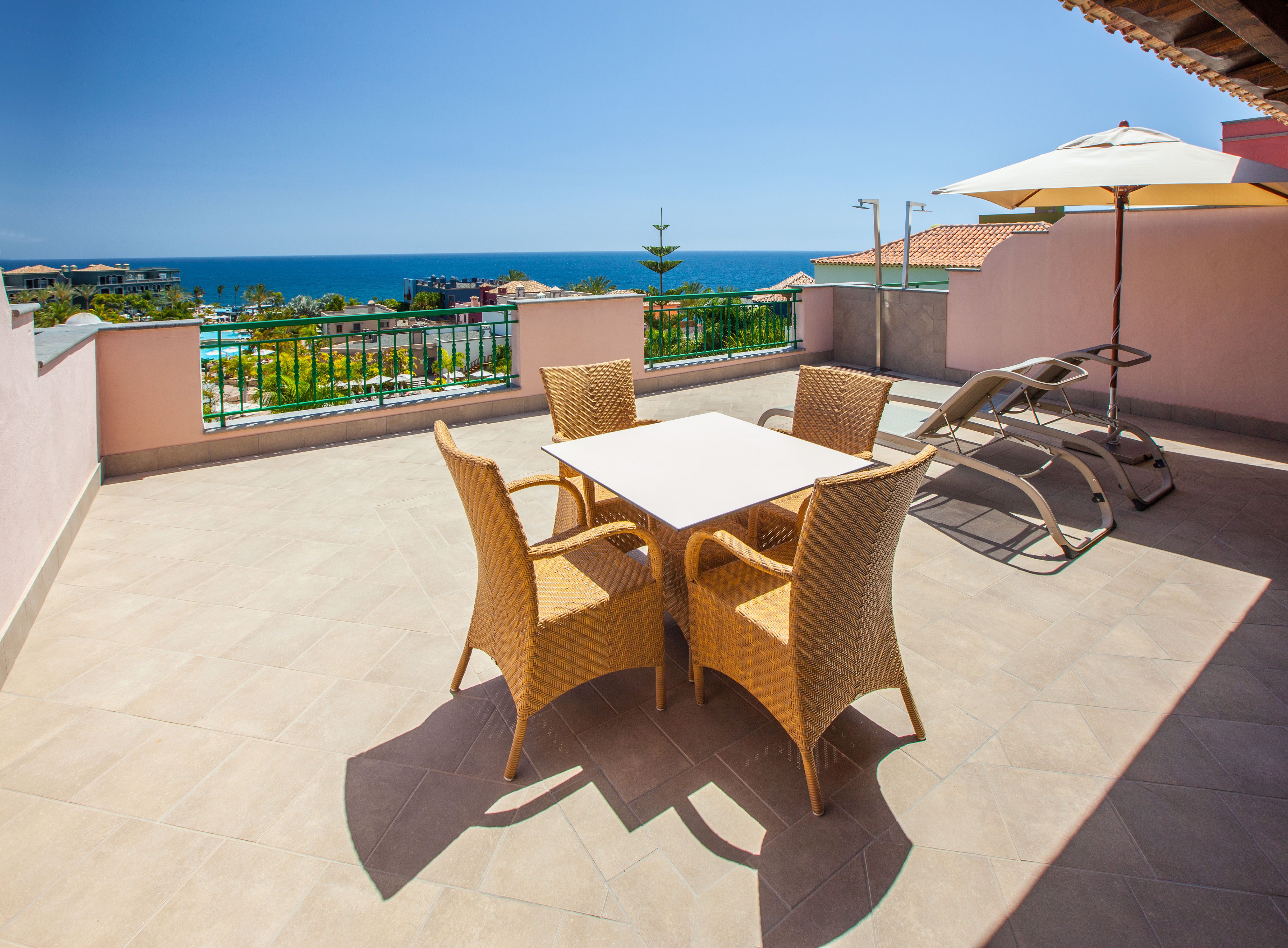 DOUBLE DELUXE SEA VIEW UNIQUE