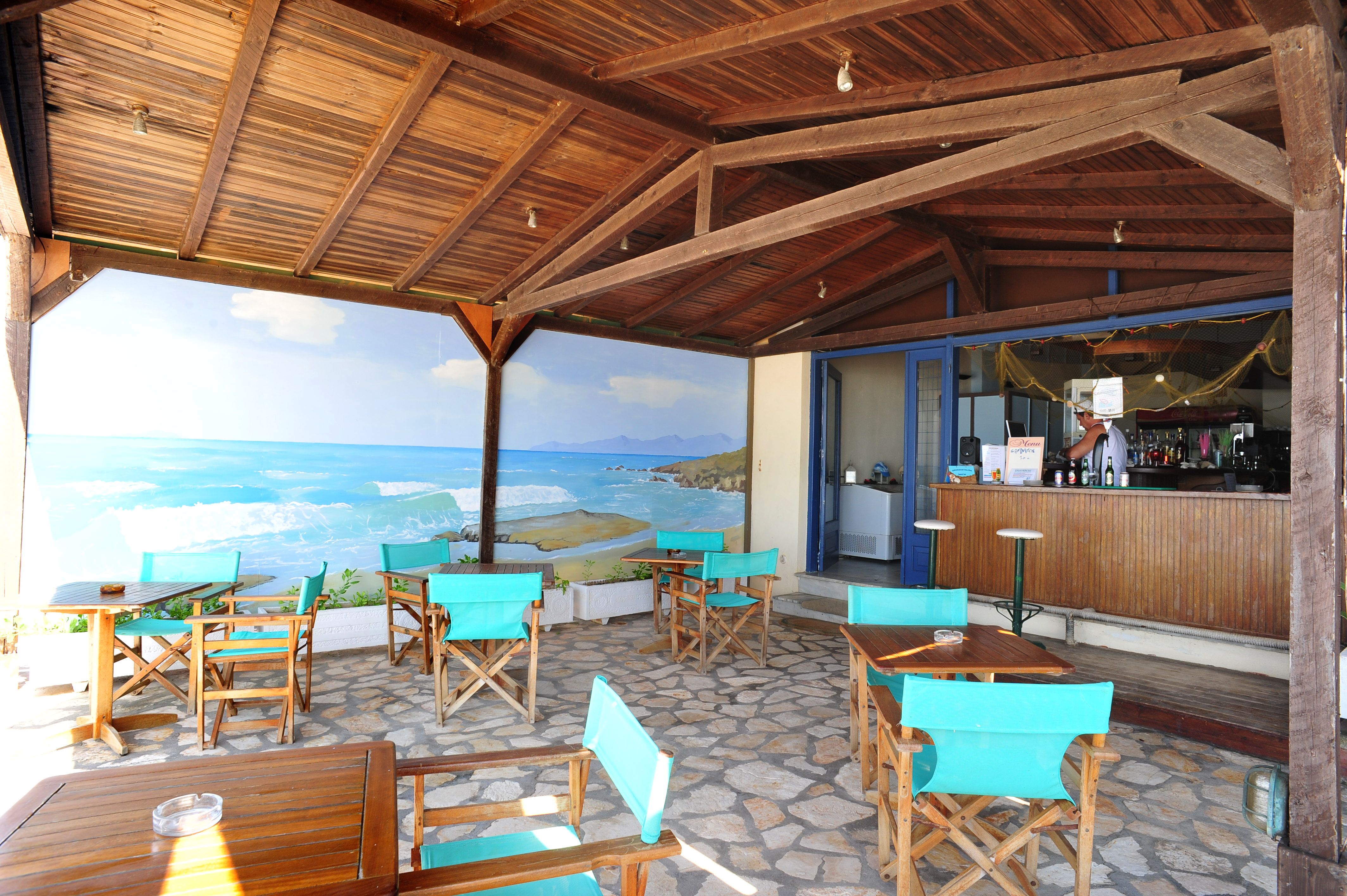 BEACH BAR