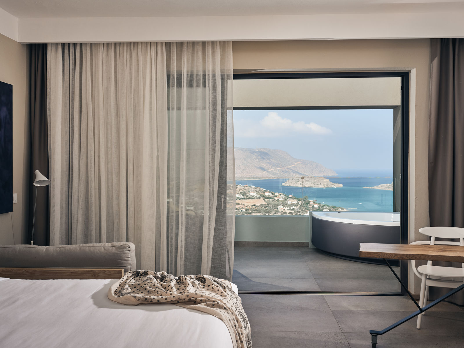 Premium Suite Outdoor Jacuzzi Sea View