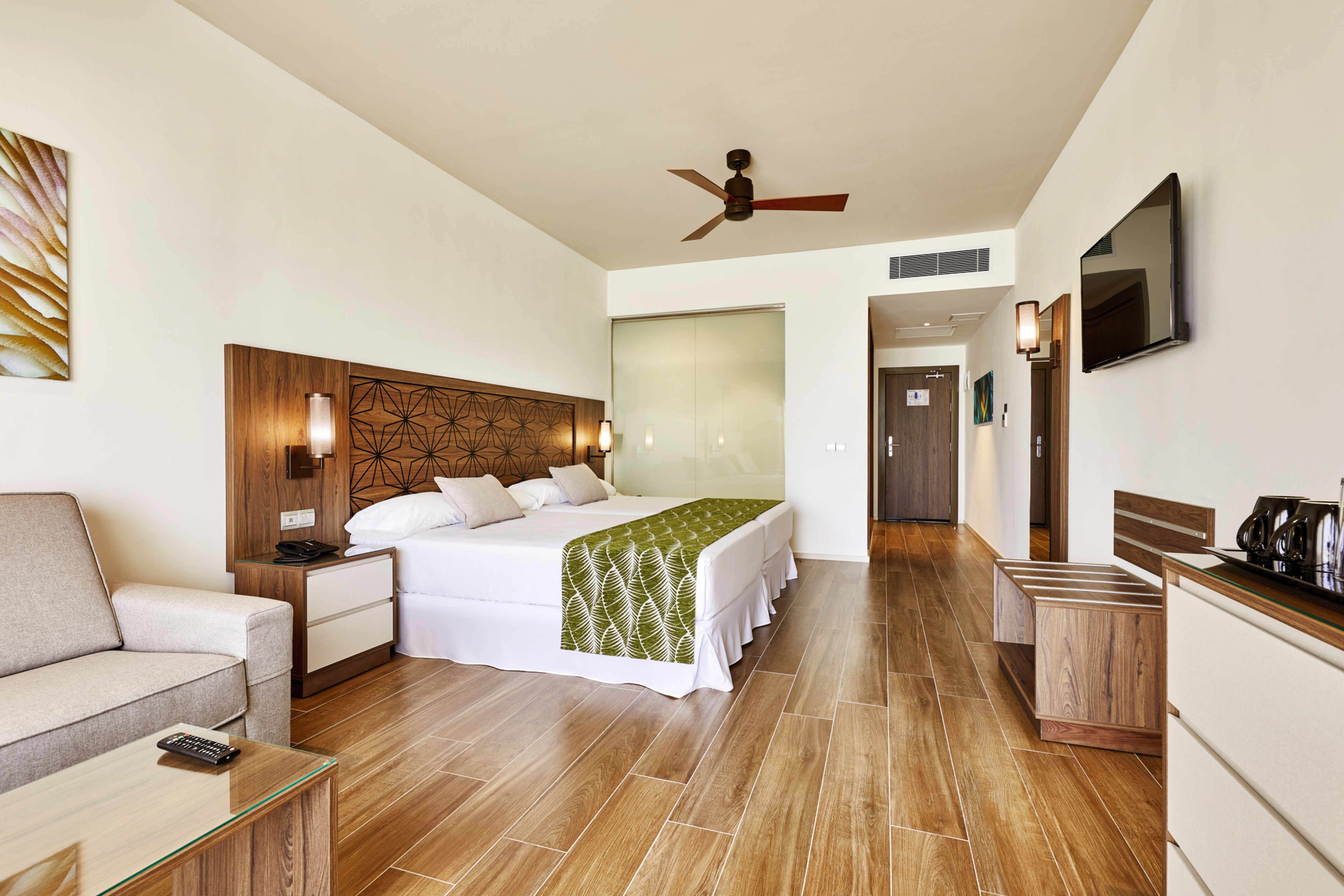 Beach Room 