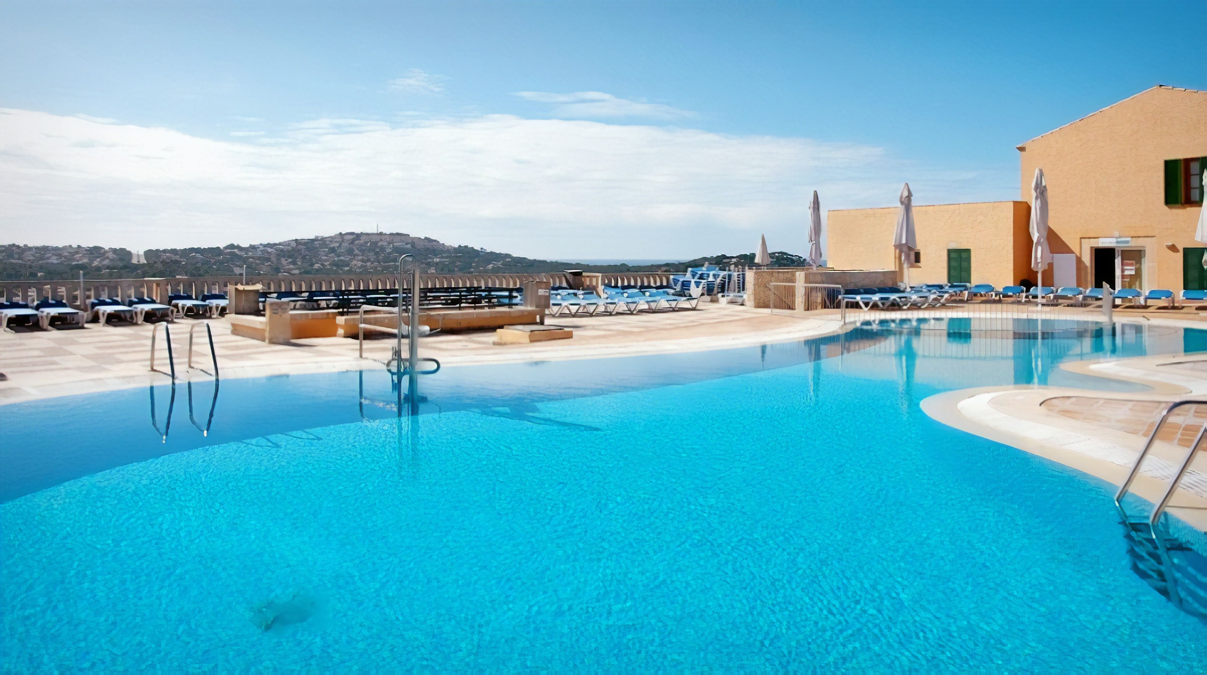 Piscina deschisă