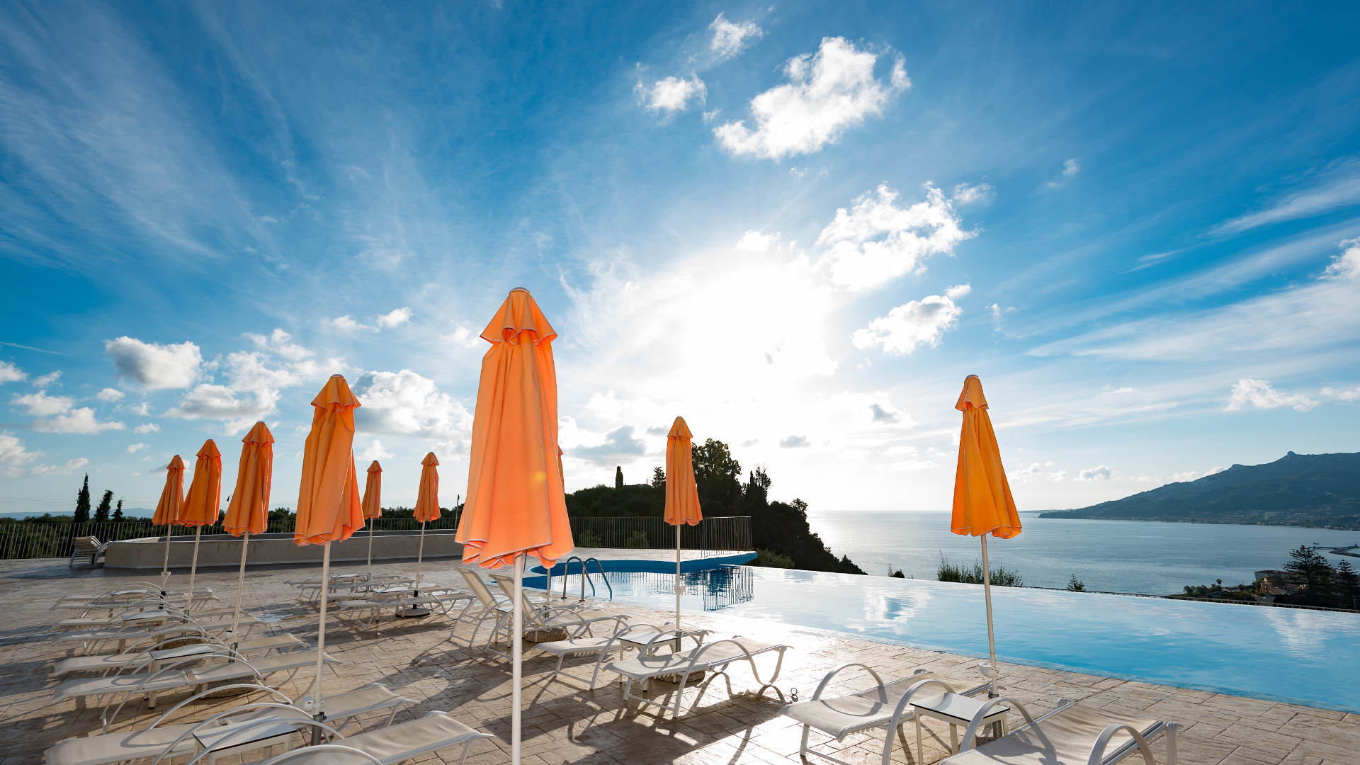 Piscina deschisă