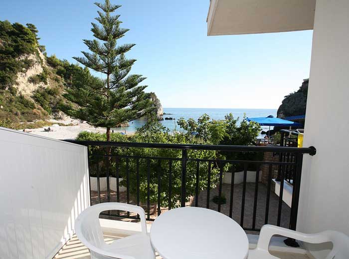 hotel_angela_parga_vederebalcon.JPG