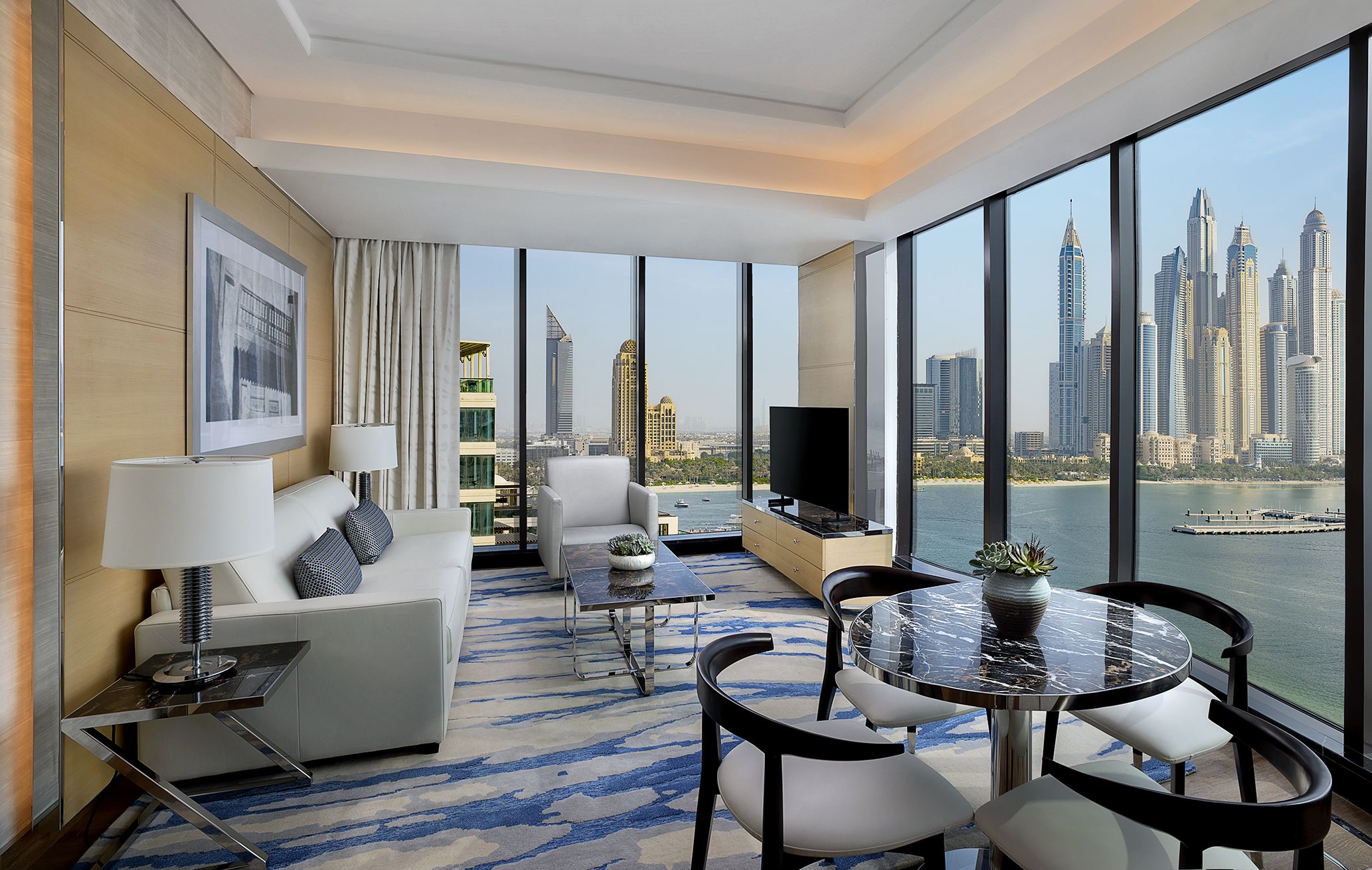 PALM SUITE