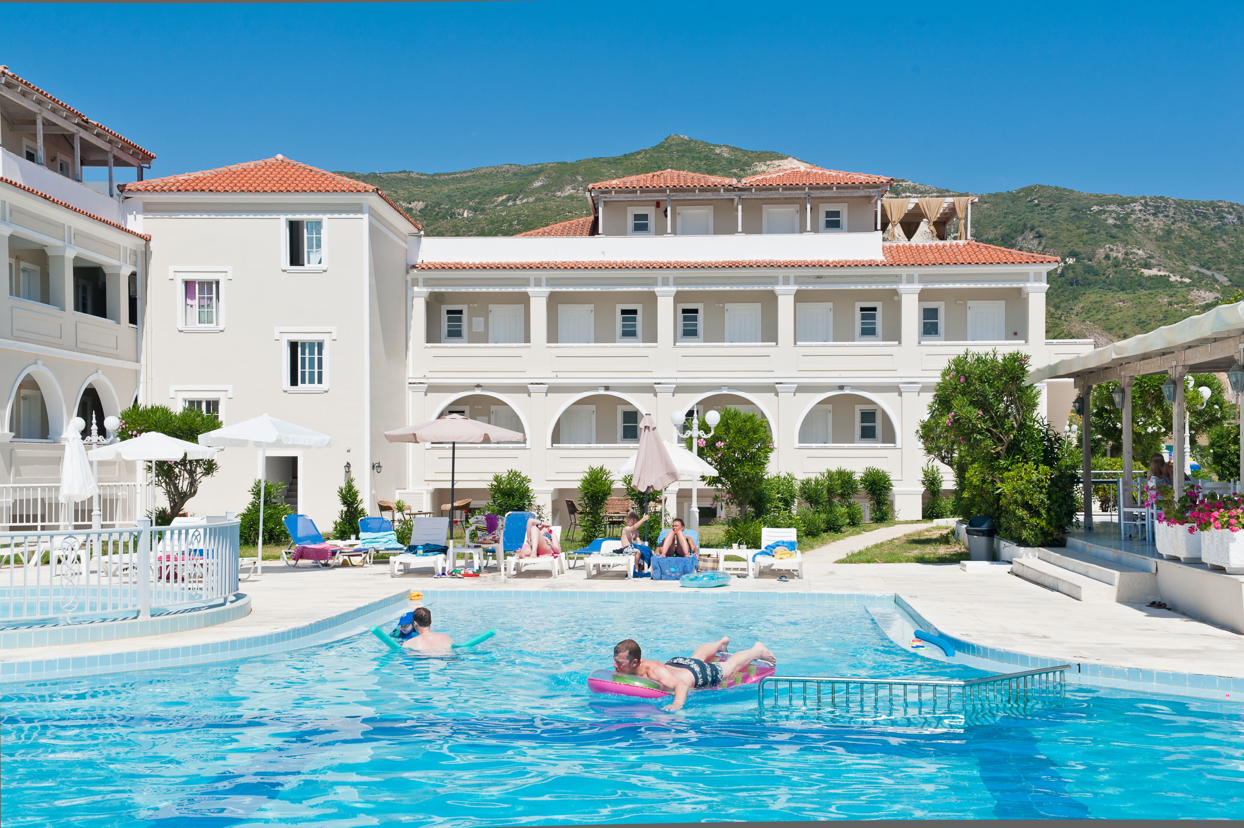 Piscina deschisă