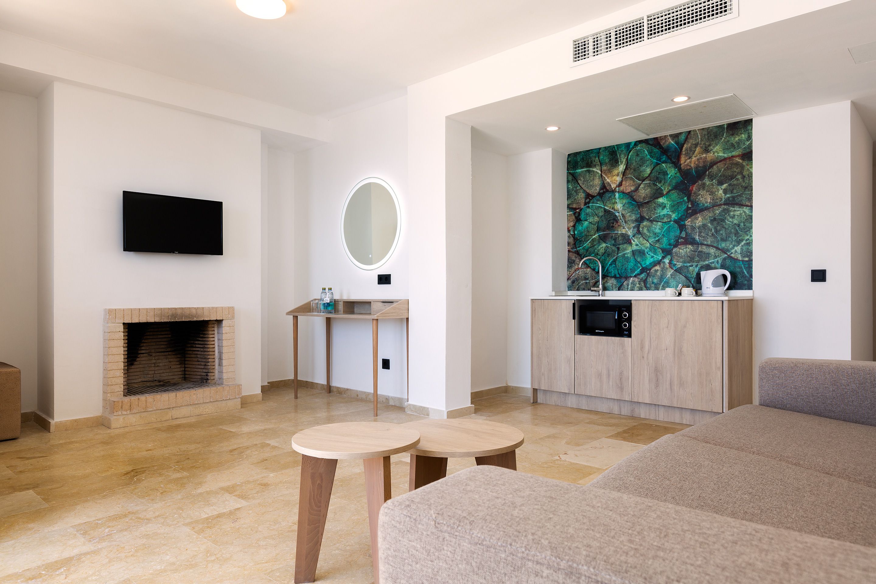 SUITE 2 BEDROOMS BALCONY OR TERRACE 