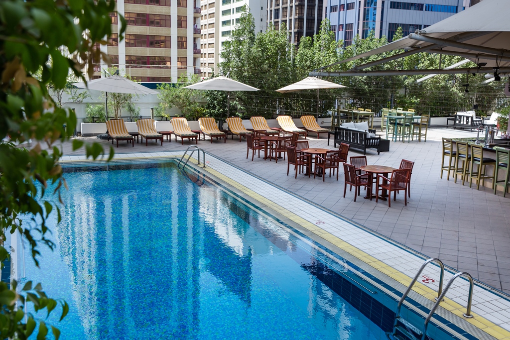 Piscina deschisă