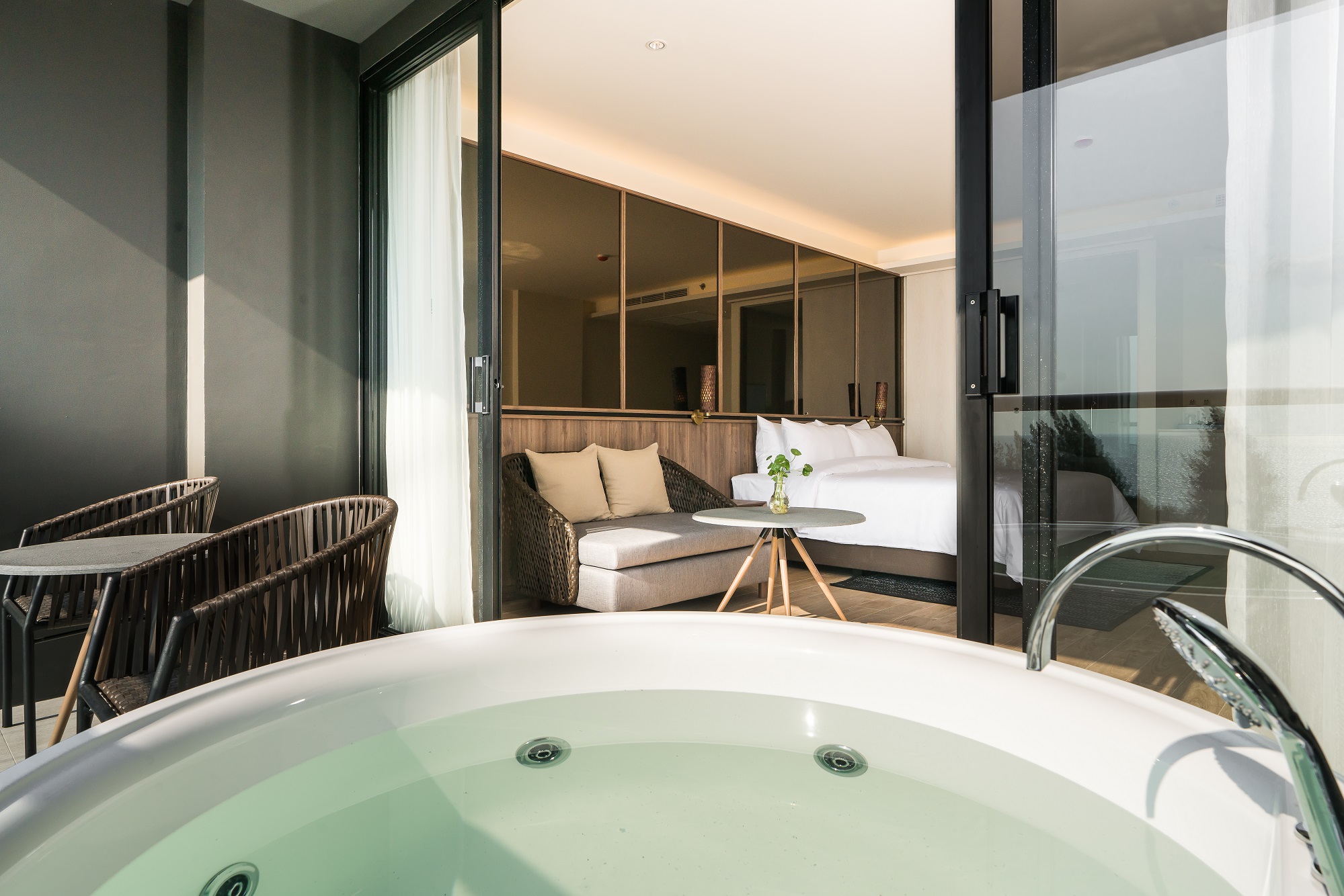 Oceanview Skybath
