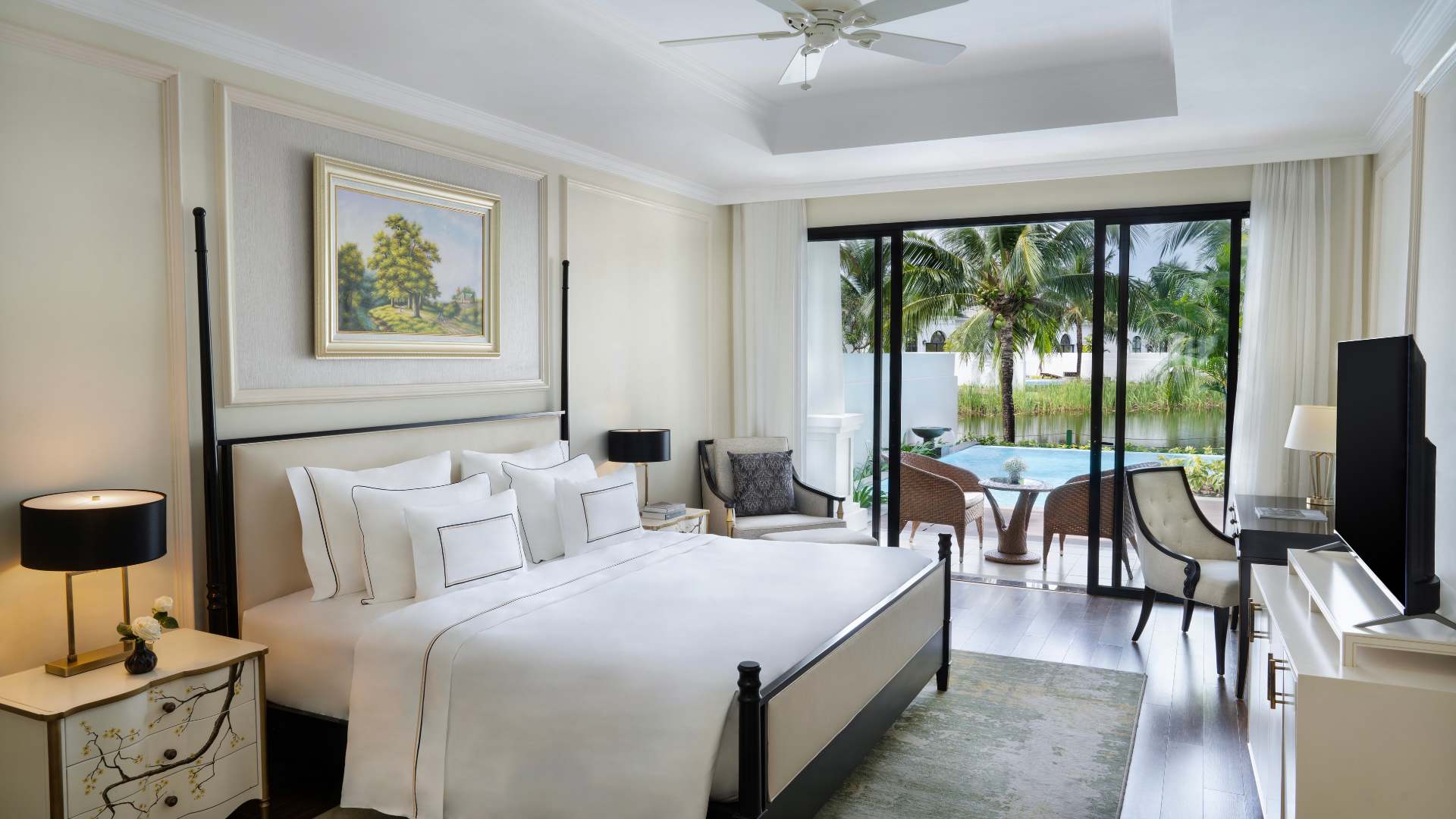 4-BEDROOM VILLA LAKE VIEW WITH PRIVATE POOL (NO EXTRA BED) 
