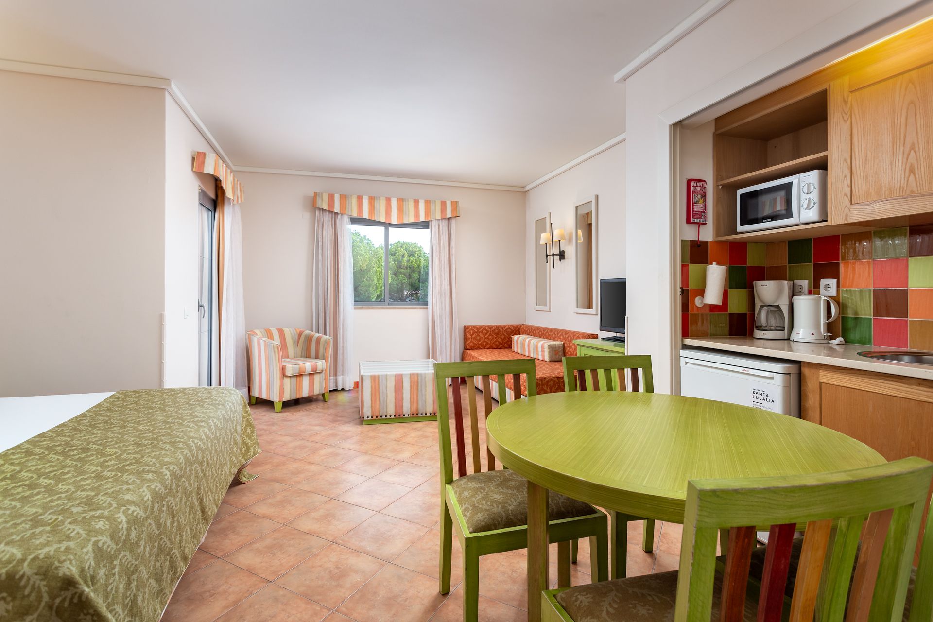 ST - STUDIO RESORT