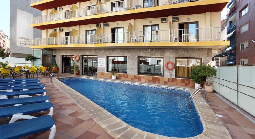 piscina-hotel-brasil-benidorm.jpg
