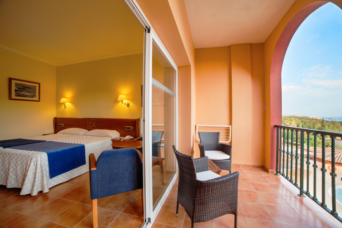 FAMILY ROOM POOL VIEW BALCONY OR TERRACE