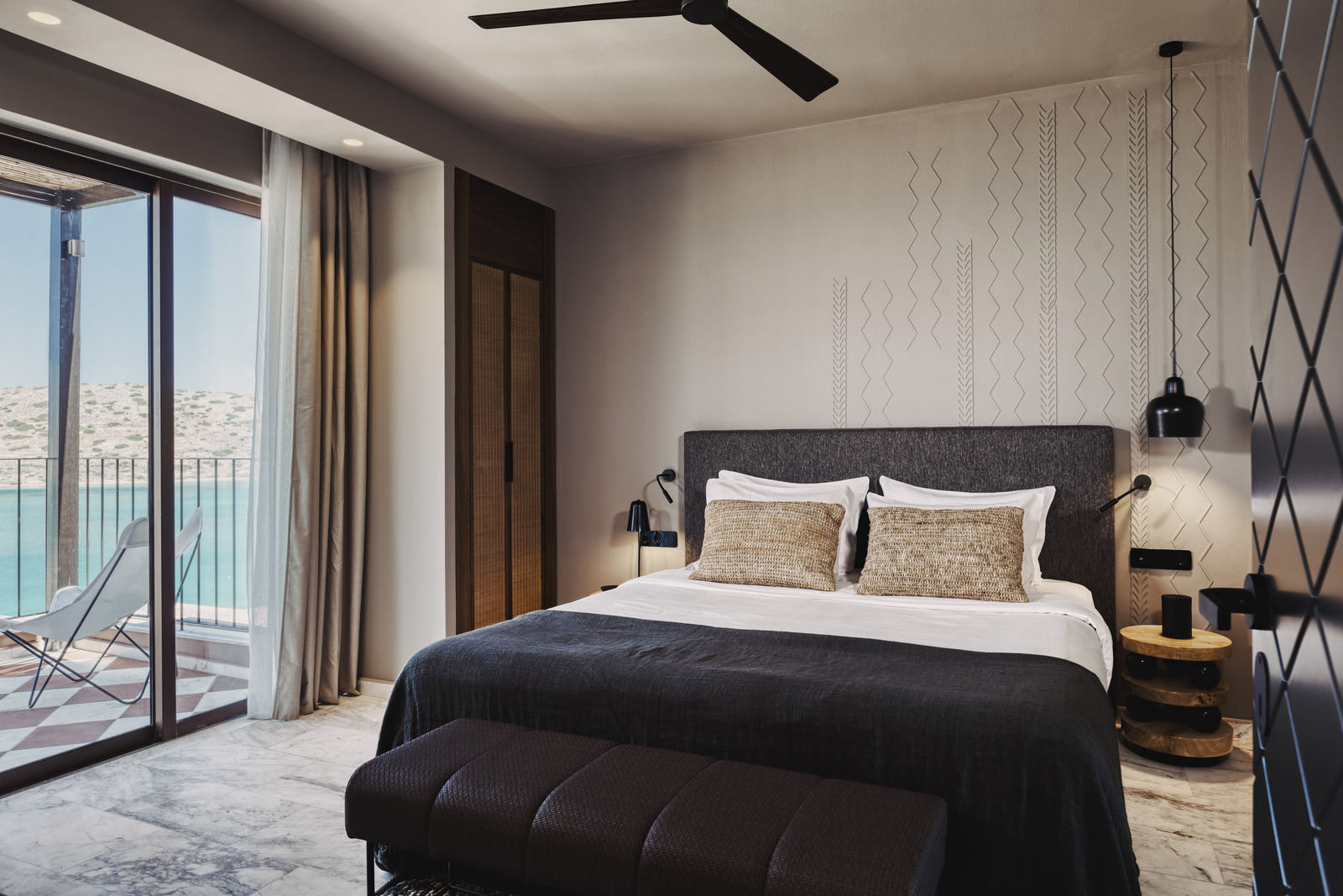Luxury Family 2 Bdr Suite SV with Outdoor Jacuzzi