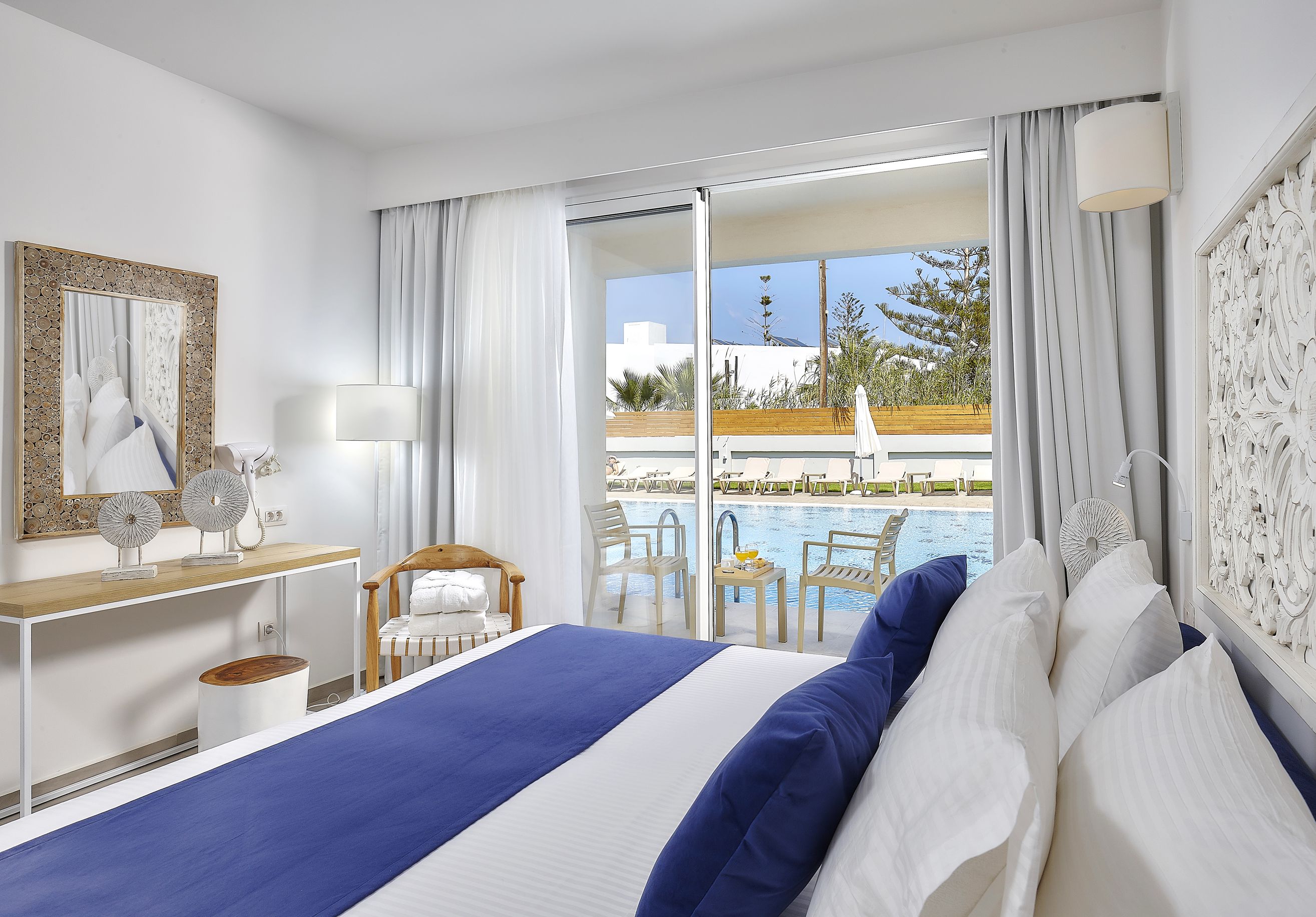 SUITE JUNIOR SHARED-POOL