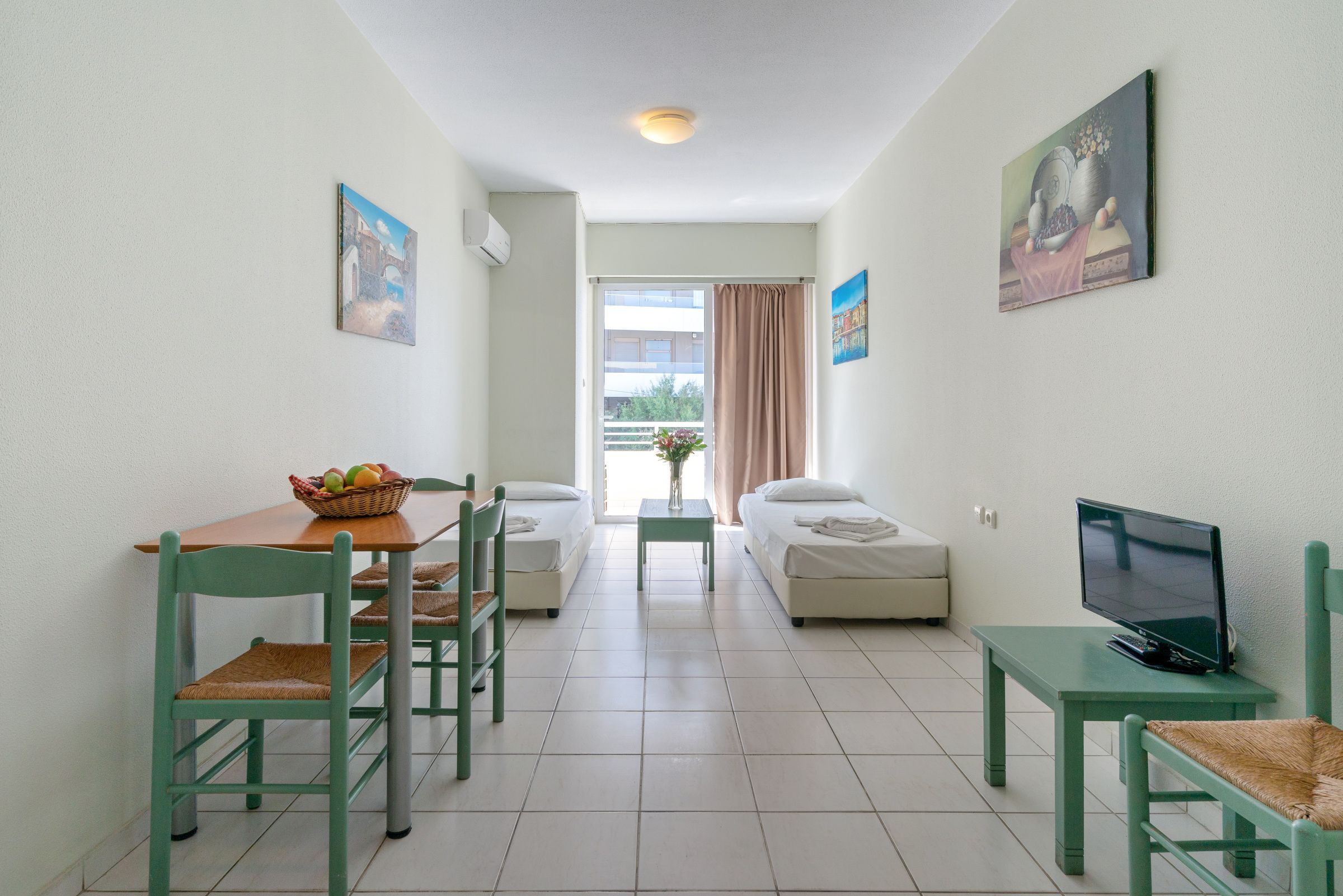 FAMILY ROOM SEA VIEW