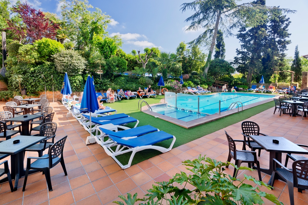 Piscina deschisă