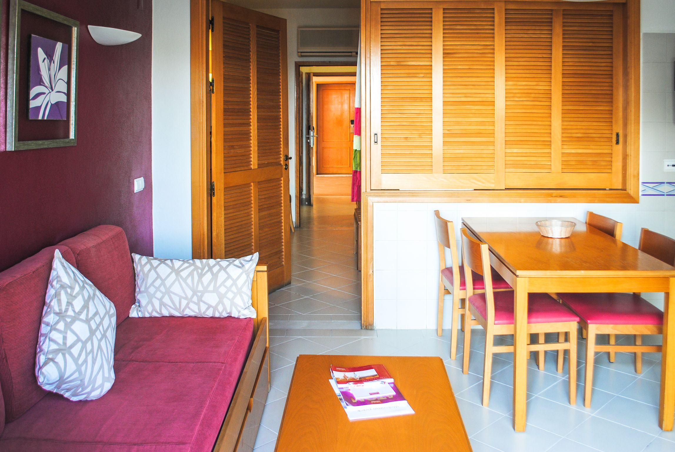 ONE BEDROOM JUNIOR CLUB