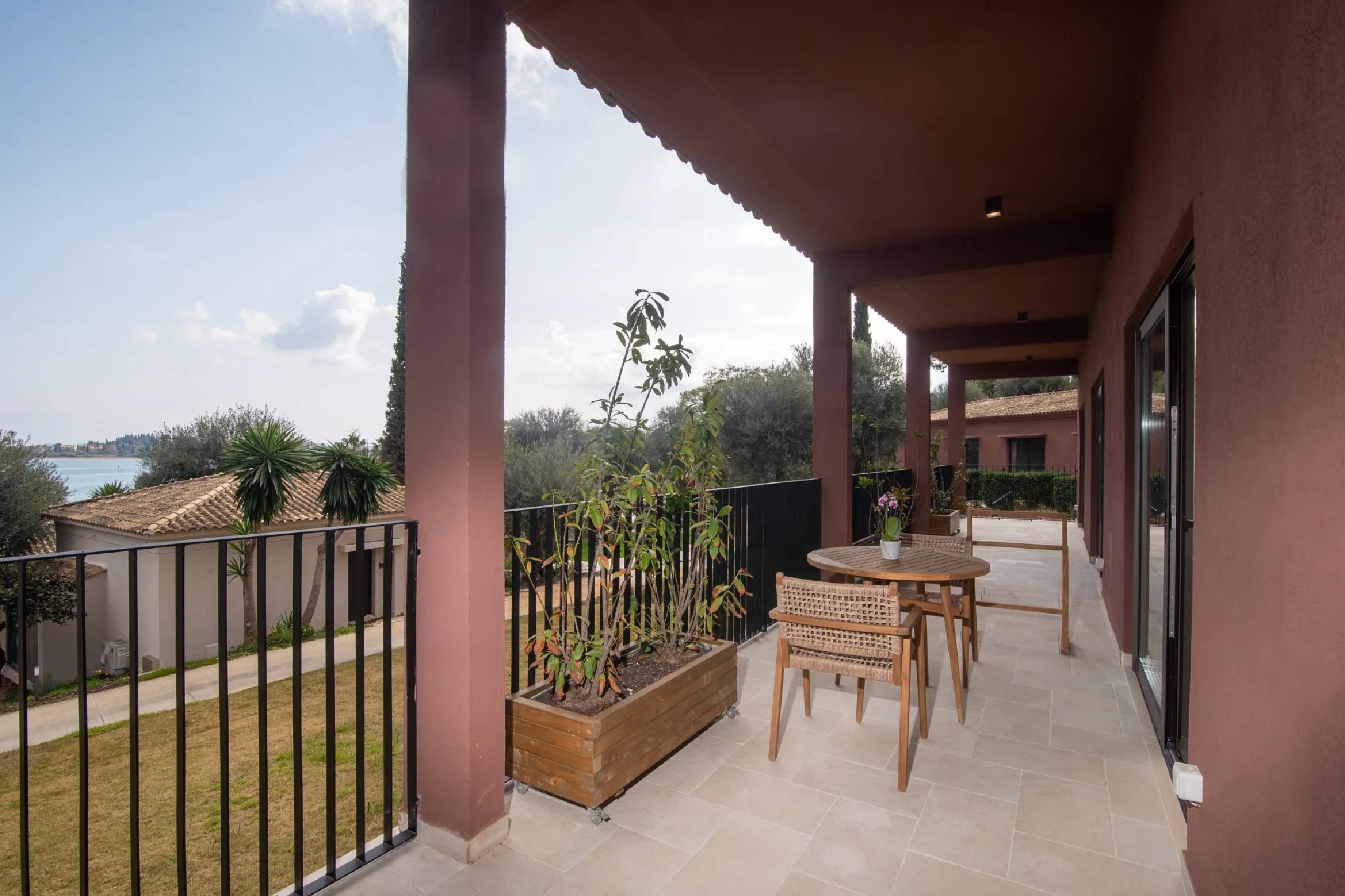 BUNGALOW GARDEN VIEW