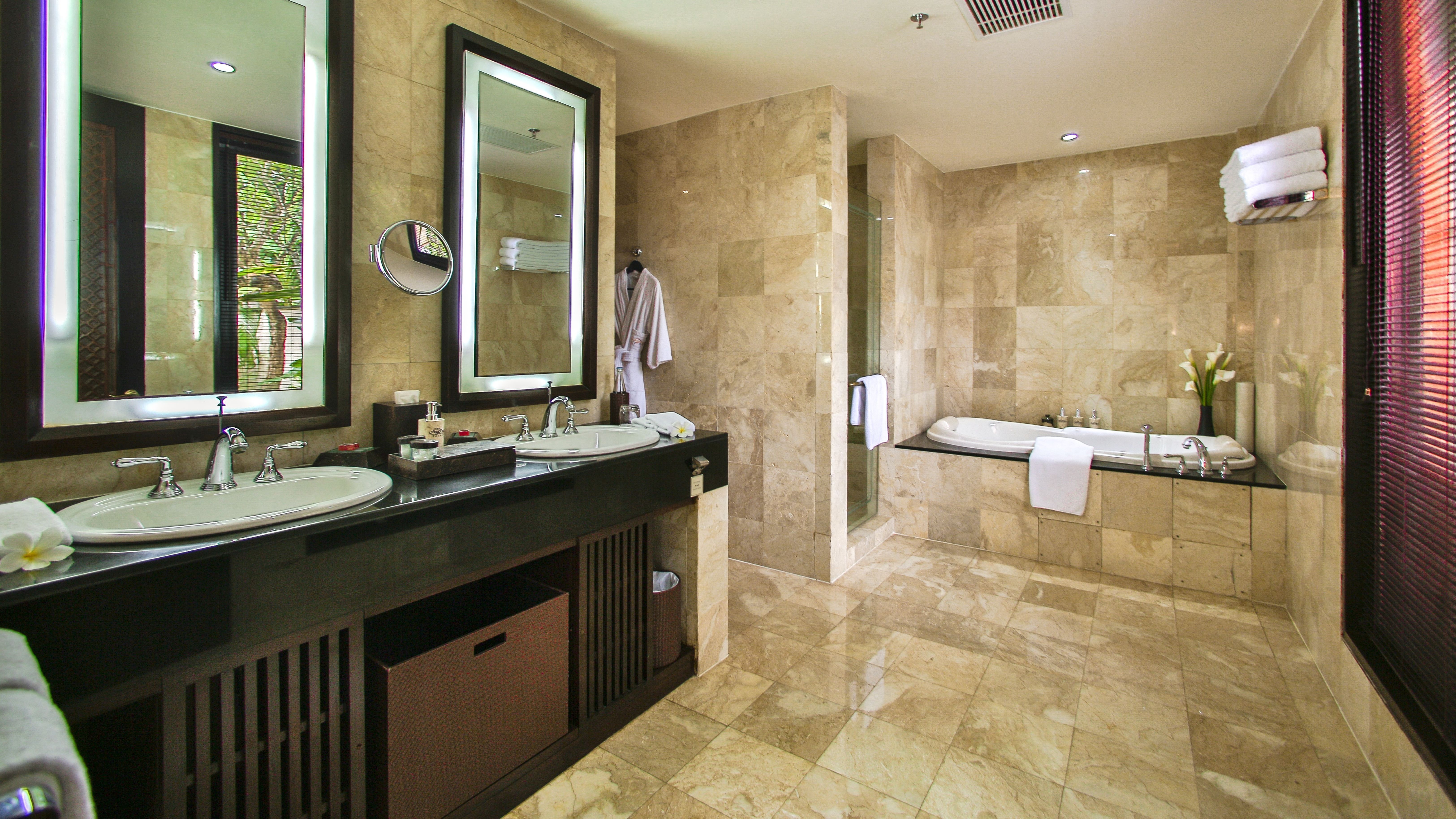 MANDAVI SUITE