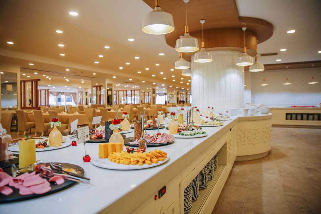 LANATA MODERN RESTAURANT