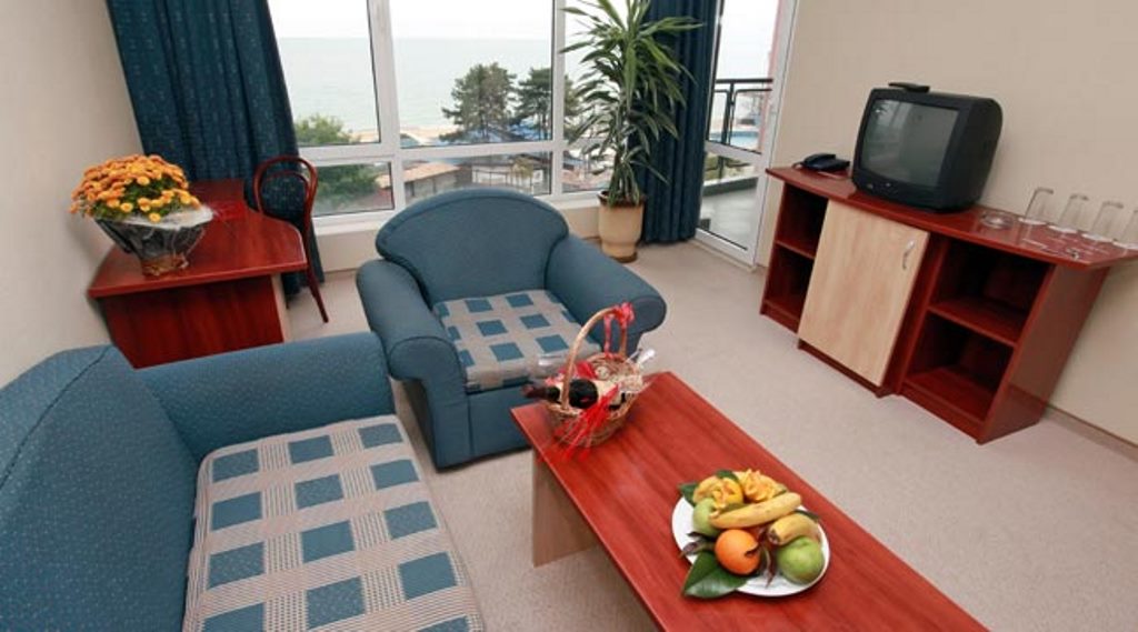 Double Standard Apartment 