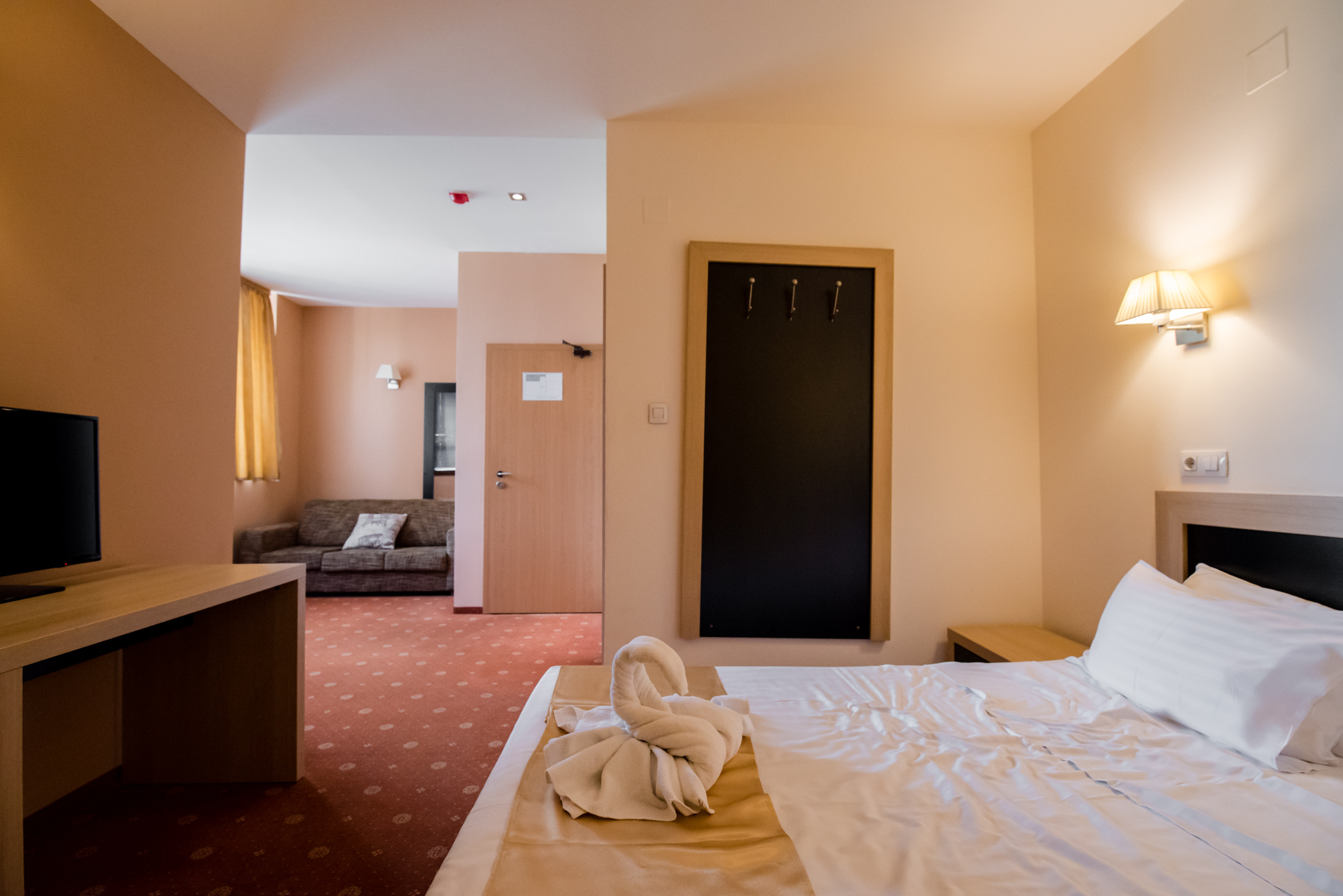 Business King Room