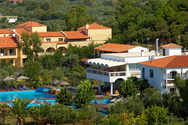 Thassos, Hotel Kamari Beach, exterior, hotel, piscina.jpg