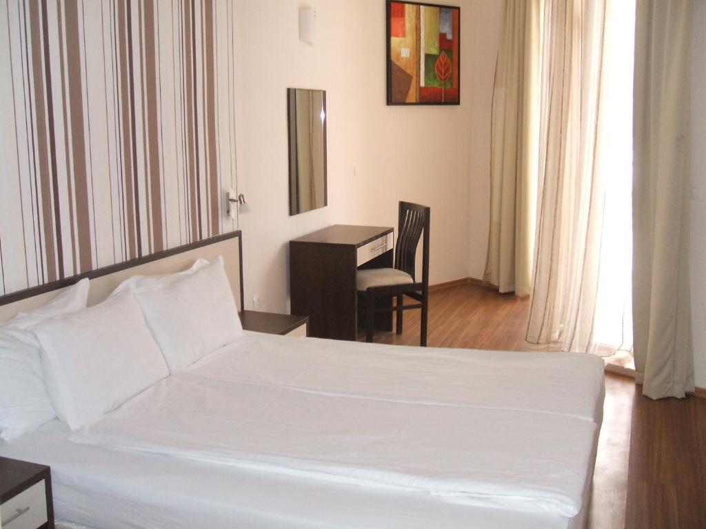Standard Apartment (Balcony)