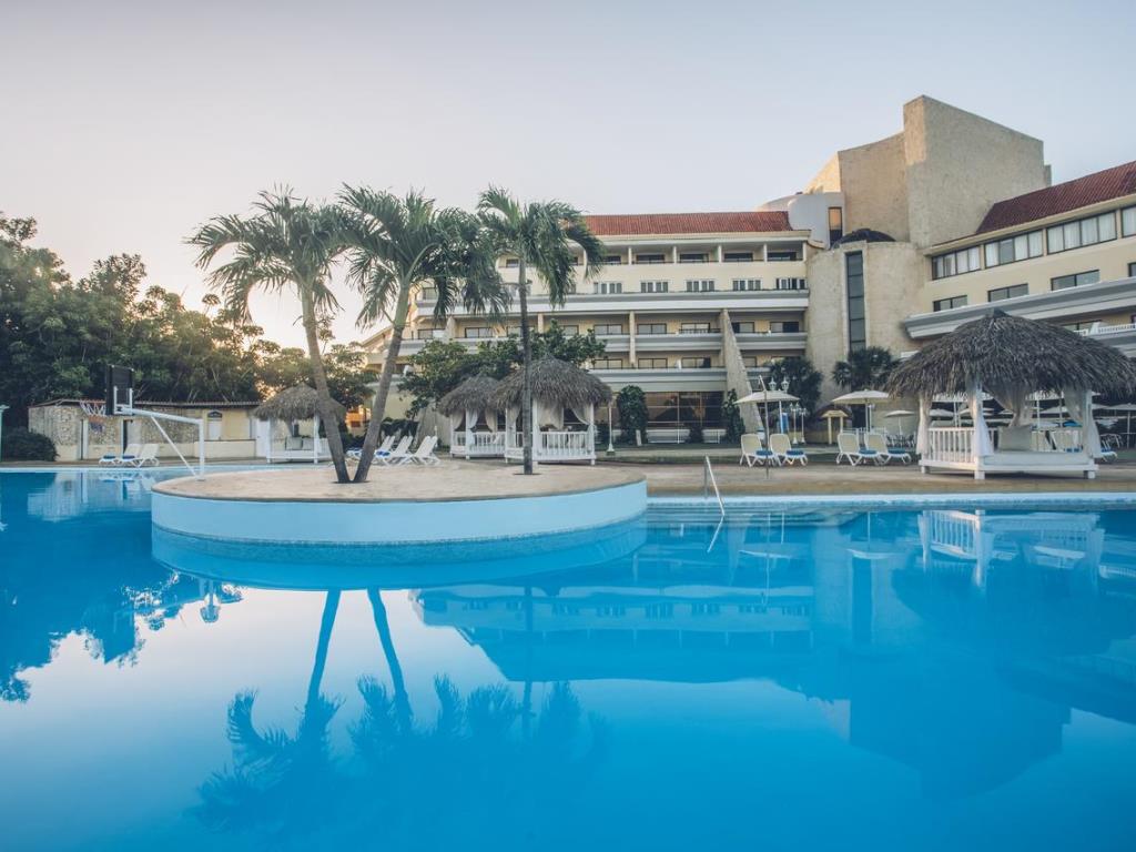 Piscina deschisă