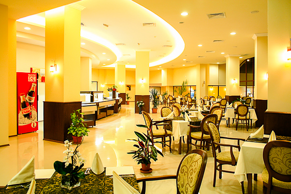 Nisipurile de Aur, Hotel Central, restaurant.jpg