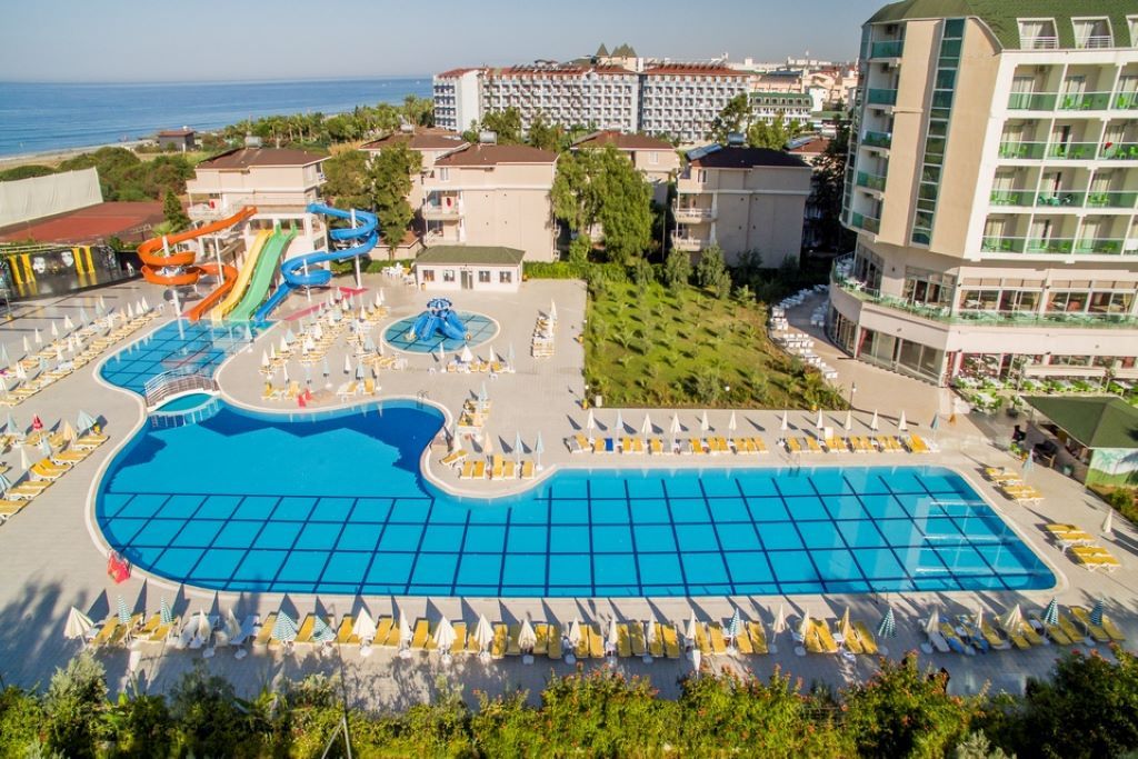 Piscina deschisă