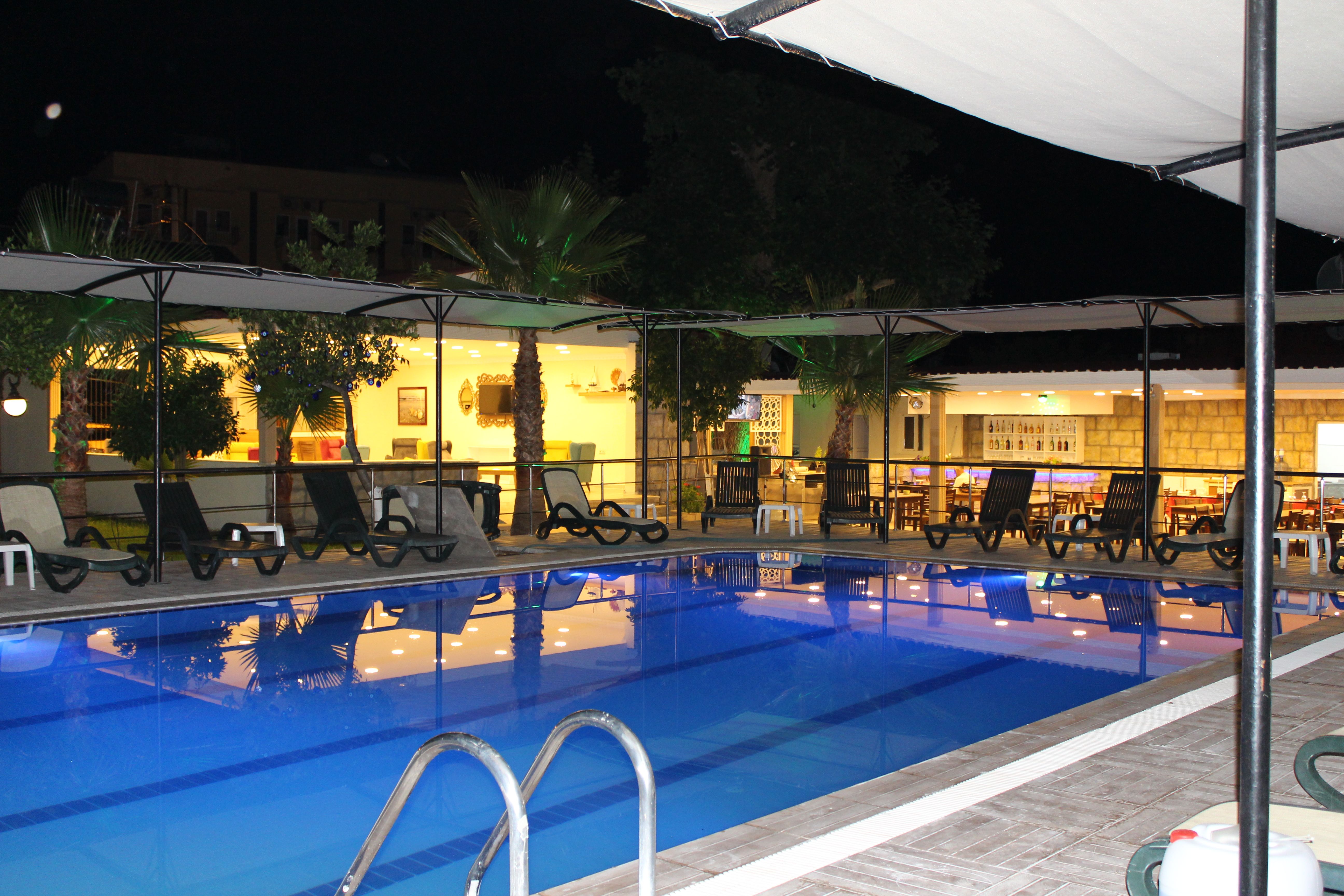 Piscina deschisă