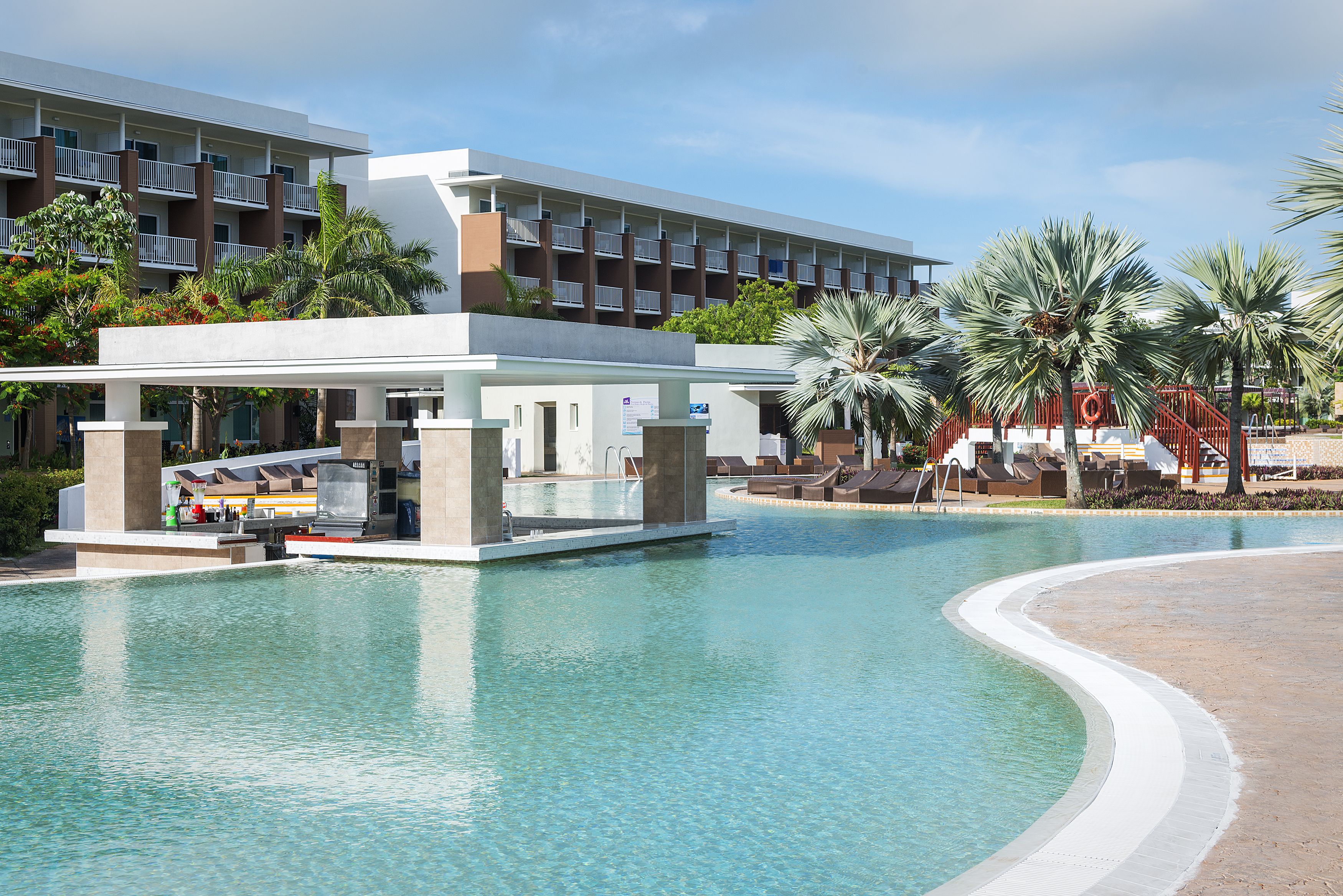 AQUA BAR
