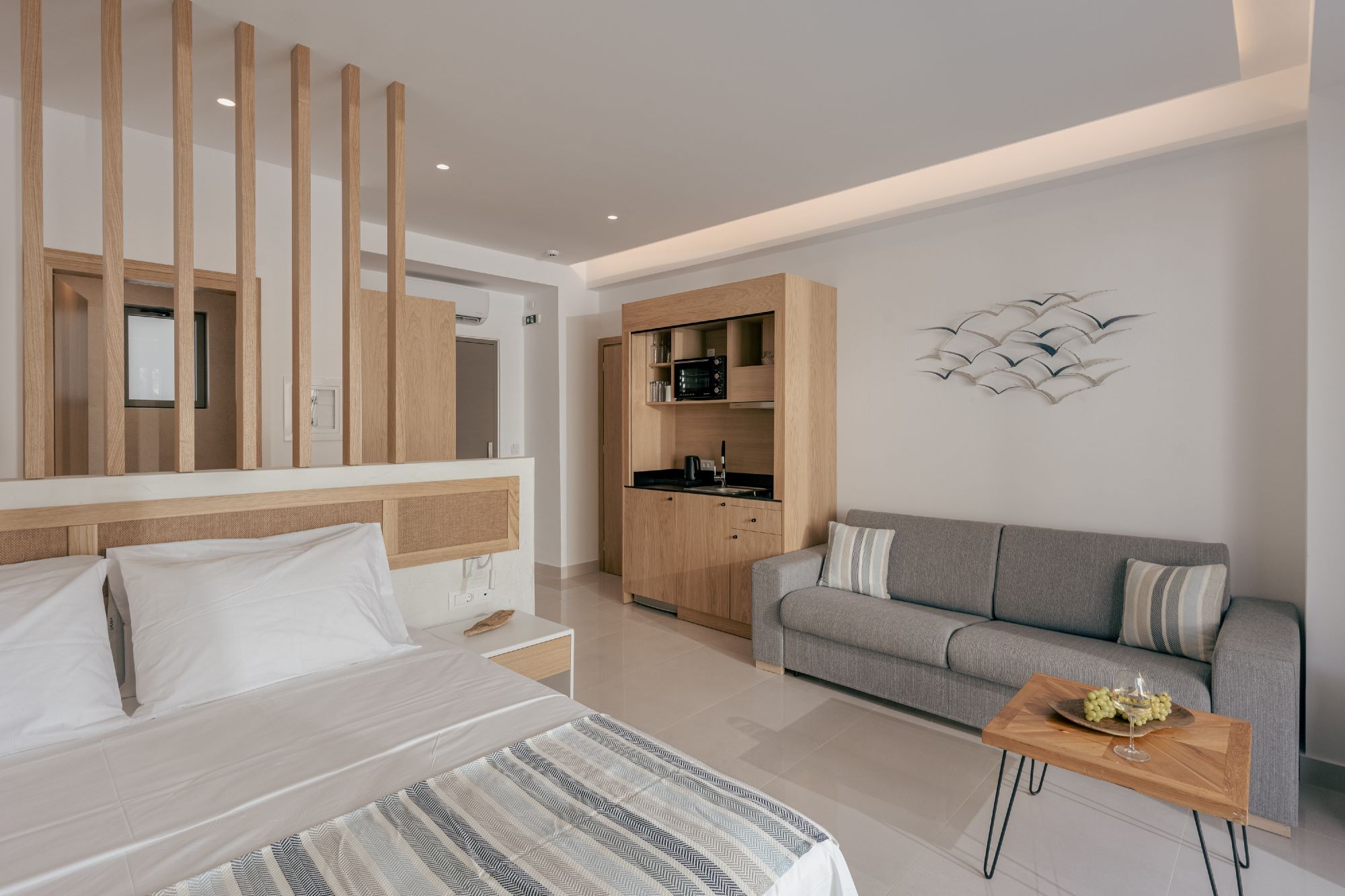 DELUXE SEA VIEW SUITE BALCONY