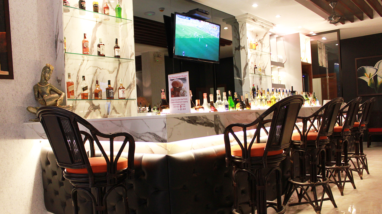 Hemingways Silk Restaurant 