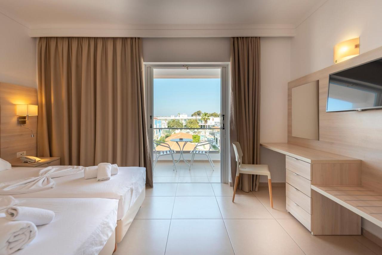 Apartment 1 Bedroom Land View Balcony or Terrace