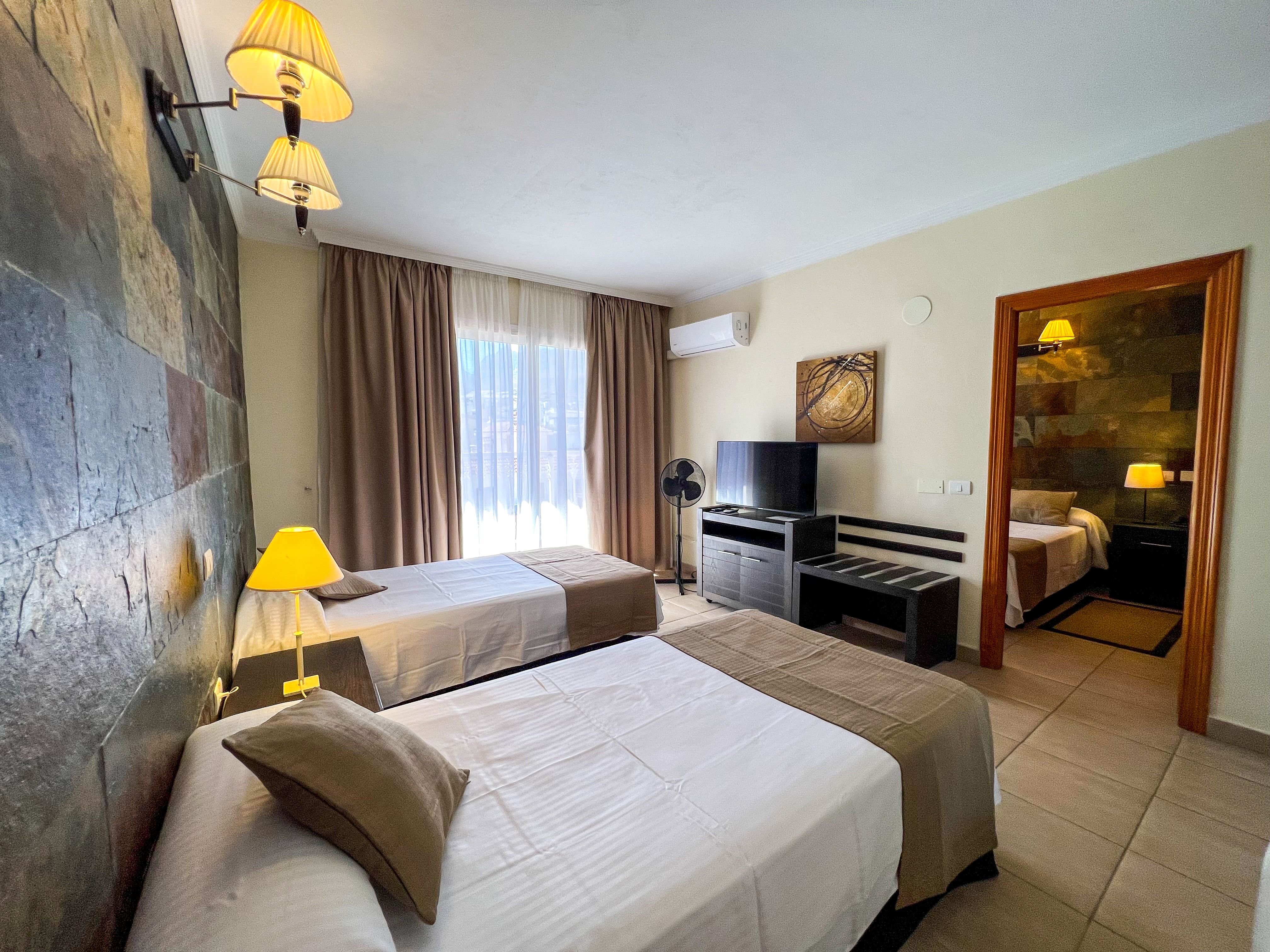 FAMILY SUITE WITH BALCONY OR TERRACE