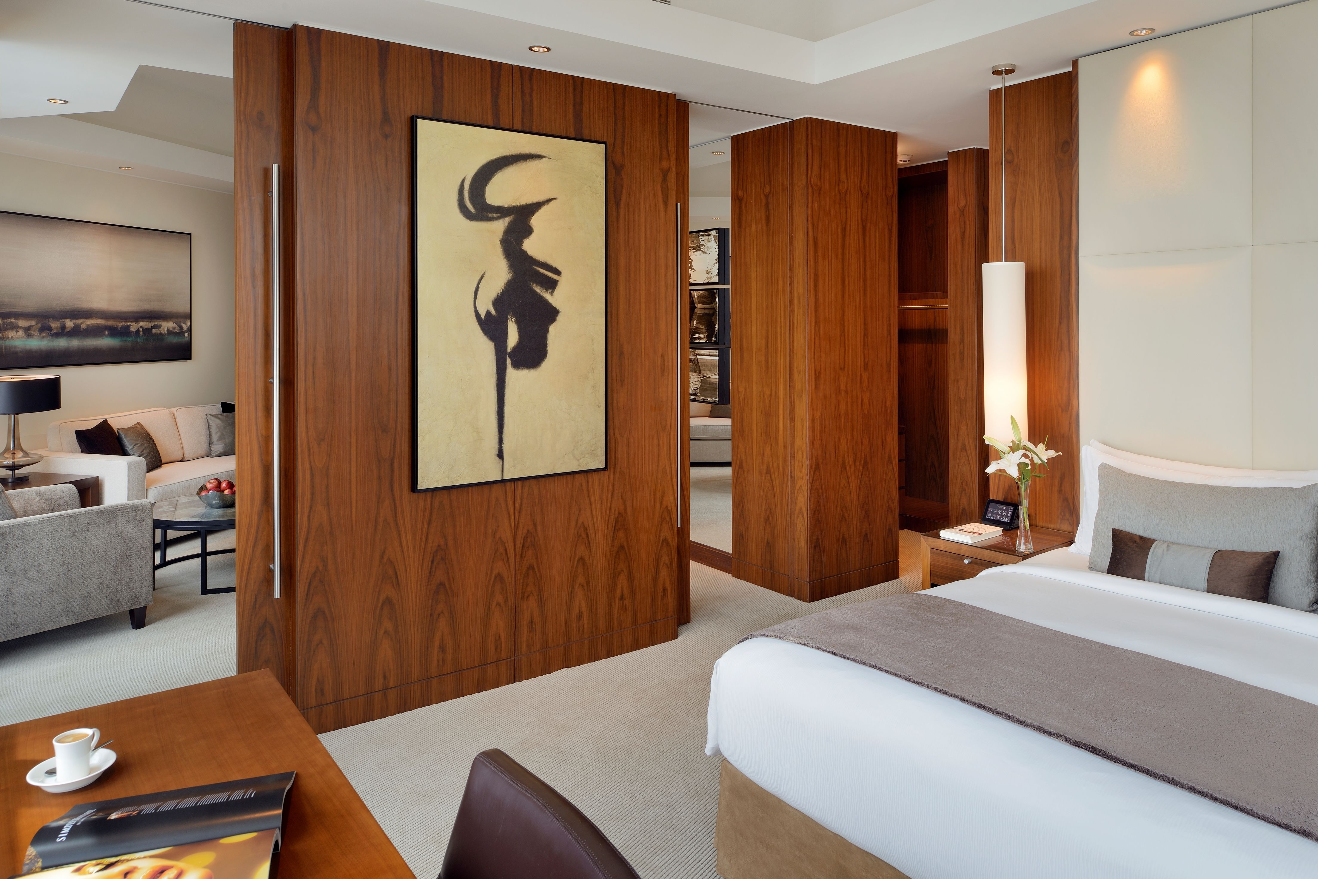 Corner Suite